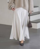 【ノーブル / スピック&スパン/NOBLE / Spick & Span】のバイヤスサテンフレアスカート 人気、トレンドファッション・服の通販 founy(ファニー) ファッション Fashion レディースファッション Fashion for Women スカート Skirts Aライン・フレアスカート A-Line & Flared Skirts エレガント 上品 Elegant ギャザー Gathered, Ruffled サテン Satin, Glossy Fabric ドレープ Drape, Draping Fabric バイアス Bias, Diagonal Cut フレア Flare, Flared リラックス Relax, Relaxed Fit thumbnail ホワイト|ID: prp329100004760888 ipo3291000000034577446