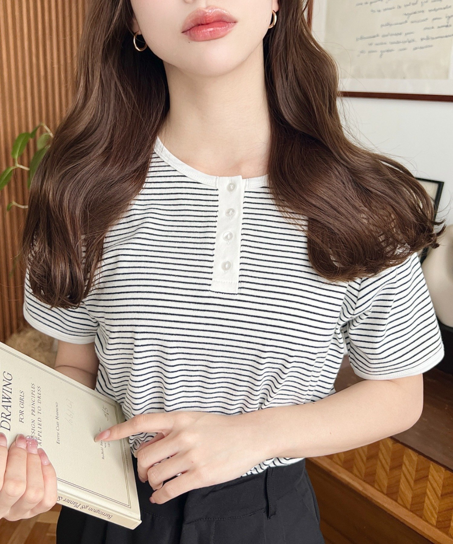 【モーメントプラス/moment+ / MEN】の前後2WAYヘンリーネックボーダー半袖Tシャツ インテリア・キッズ・メンズ・レディースファッション・服の通販 founy(ファニー) ファッション Fashion メンズファッション Fashion for Men インナー Innerwear シンプル Simple, Minimal スラックス Slacks, Dress Pants デニム Denim, Jeans Material トレンド Trend, Trending Now 定番 Standard, Basic Item フィット Fit, Slim Fit フレア Flare, Flared ベーシック Basic, Essential ボトム Bottoms, Lower Wear ボーダー Border, Stripe 半袖 Short Sleeve, Half Sleeve 再入荷 Restock / Back in Stock プチプライス・低価格 Affordable / Budget Price おすすめ Recommended / Our Picks オフホワイト|ID: prp329100004761140 ipo3291000000034456243