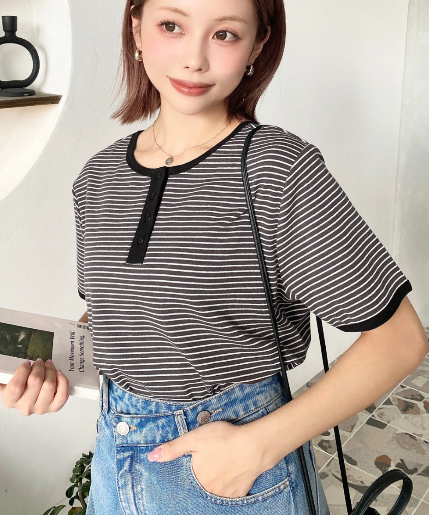 【モーメントプラス/moment+ / MEN】の前後2WAYヘンリーネックボーダー半袖Tシャツ インテリア・キッズ・メンズ・レディースファッション・服の通販 founy(ファニー) ファッション Fashion メンズファッション Fashion for Men インナー Innerwear シンプル Simple, Minimal スラックス Slacks, Dress Pants デニム Denim, Jeans Material トレンド Trend, Trending Now 定番 Standard, Basic Item フィット Fit, Slim Fit フレア Flare, Flared ベーシック Basic, Essential ボトム Bottoms, Lower Wear ボーダー Border, Stripe 半袖 Short Sleeve, Half Sleeve 再入荷 Restock / Back in Stock プチプライス・低価格 Affordable / Budget Price おすすめ Recommended / Our Picks チャコールグレー|ID: prp329100004761140 ipo3291000000034456251