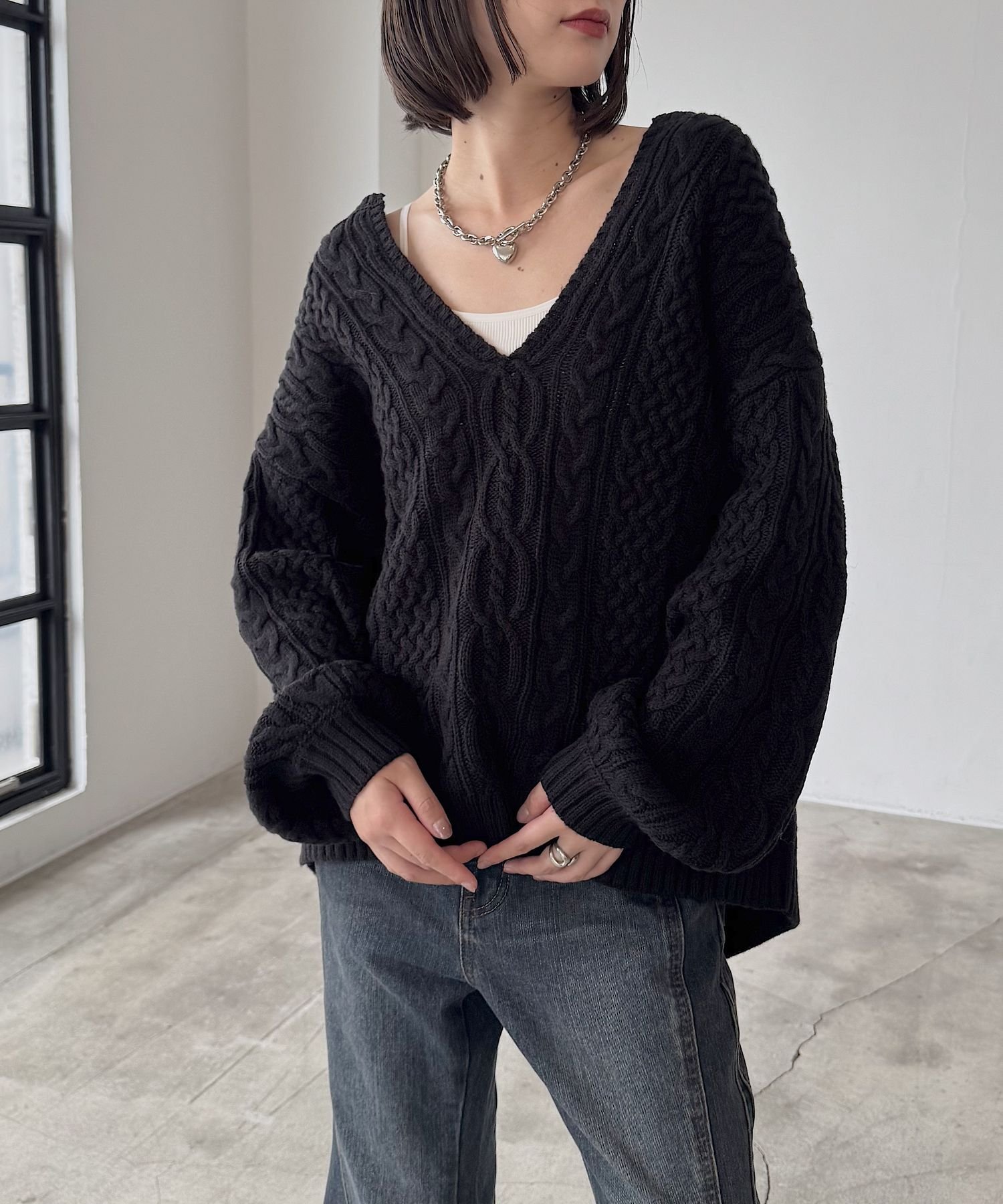 【ページボーイ/PAGEBOY】のケーブルVネックプルオーバー インテリア・キッズ・メンズ・レディースファッション・服の通販 founy(ファニー) 　ファッション　Fashion　レディースファッション　Fashion for Women　トップス・カットソー　Cut & Sew Tops　カジュアルプルオーバー・ニットトップス　Pullovers & Knit Tops / Casual Pullovers　Vネックトップス　V-Neck Tops / V-Cut Neckline Shirts　おすすめ　Recommended / Our Picks　インナー　Innerwear　スクエア　Square, Square Shape　トレンド　Trend, Trending Now　定番　Standard, Basic Item　ブラック09|ID: prp329100004761344 ipo3291000000034497553