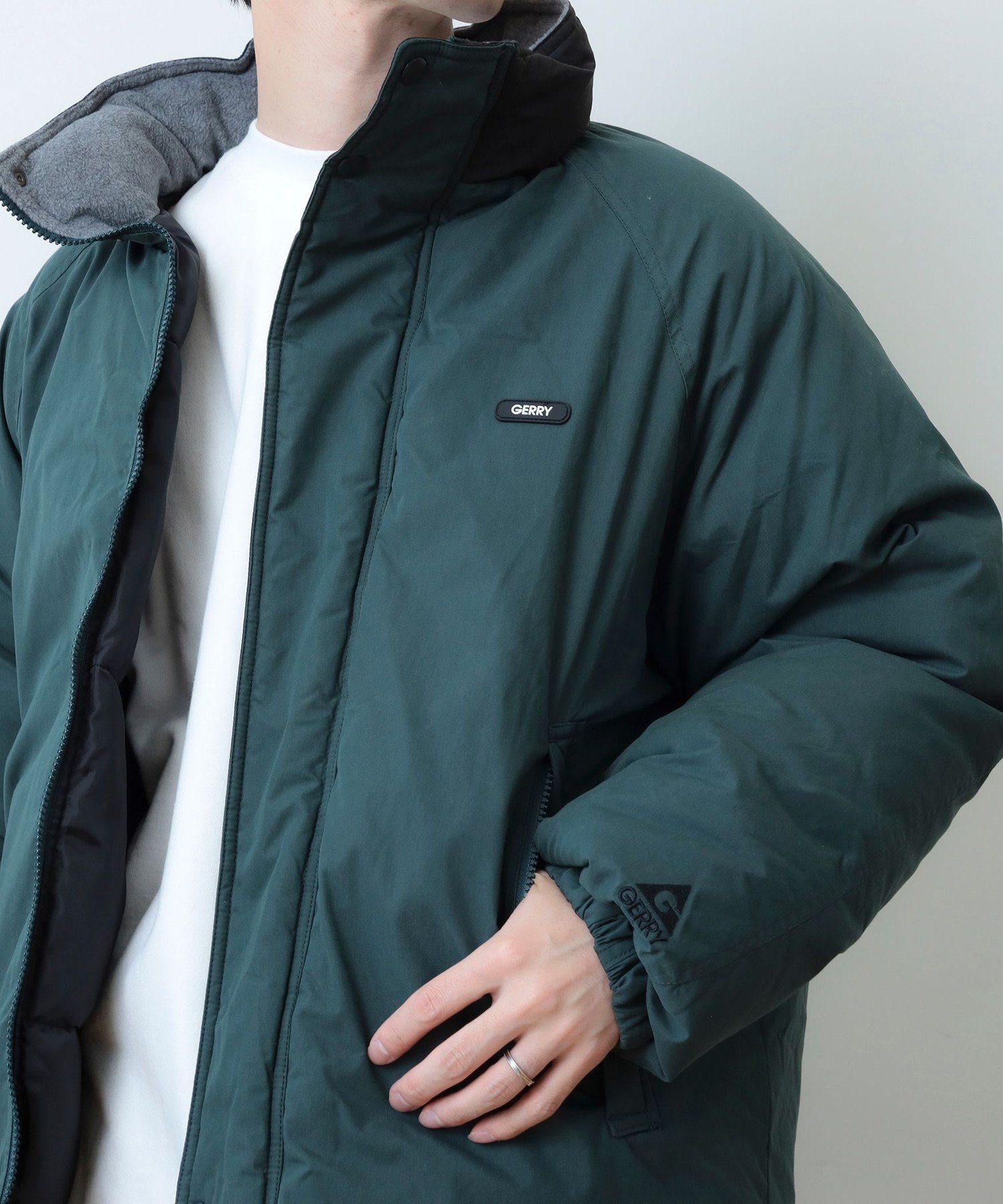 【ビームス/BEAMS / MEN】の【EXCLUSIVE】GERRY / ビッグシルエット 中綿 ブルゾン インテリア・キッズ・メンズ・レディースファッション・服の通販 founy(ファニー) 　ファッション　Fashion　メンズファッション　Fashion for Men　アウトドア　Outdoor Clothing　アメリカン　American Style　インナー　Innerwear　カーゴパンツ　Cargo Pants, Utility Pants　クラシック　Classic, Timeless Style　シリコン　Silicone, Silicone Material　スピンドル　Spindle, Drawcord　デニム　Denim, Jeans Material　バランス　Balance, Style Balance　パーカー　Hoodie, Parka　ビッグ　Big, Oversized　ブルゾン　Blouson, Bomber Jacket　冬　Winter / This Winter　A/W・秋冬　Autumn/Winter　DARK GREEN|ID: prp329100004761450 ipo3291000000034459544