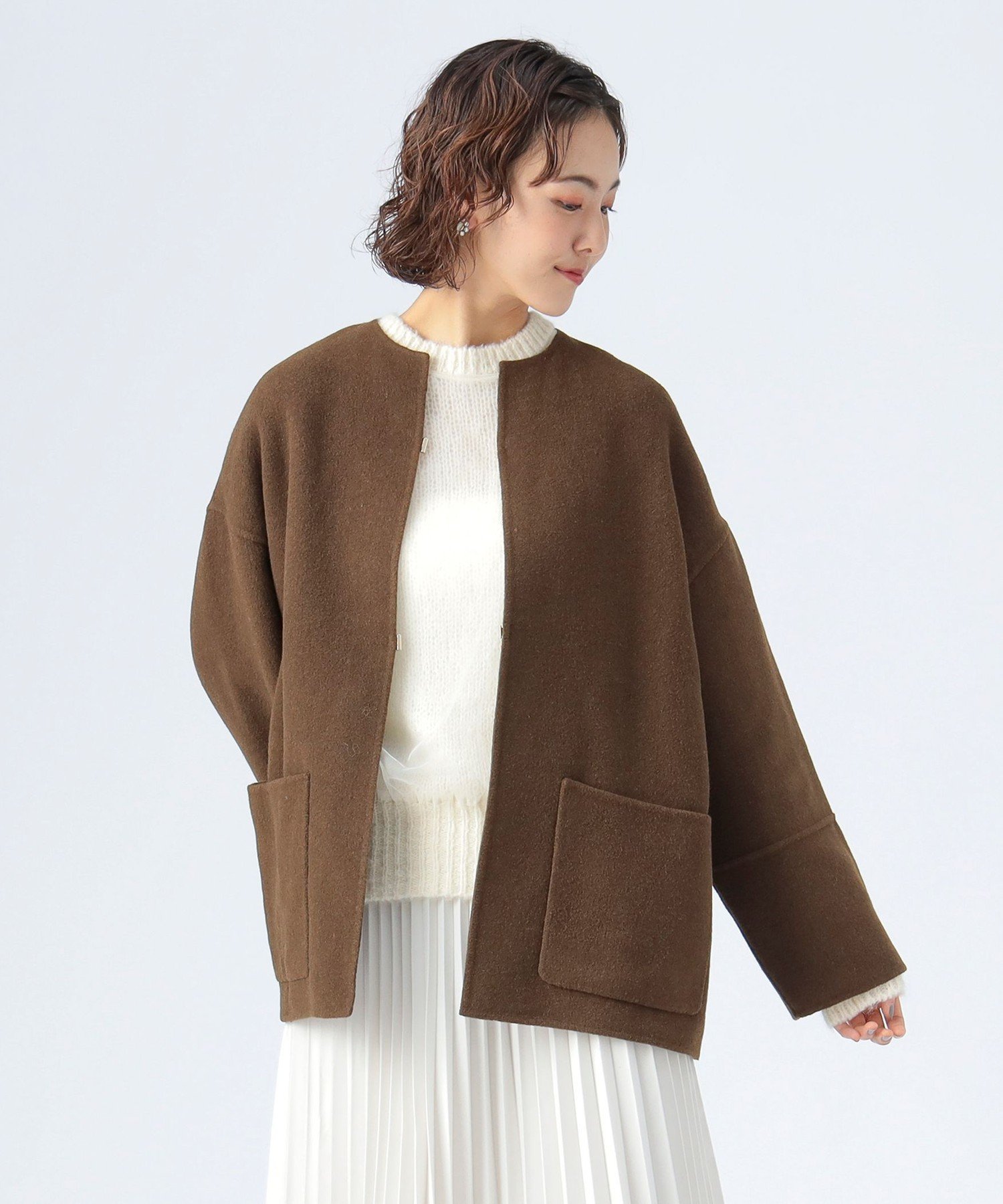 【ビームス ハート/BEAMS HEART】のリバー ノーカラー ハーフ ジャケット インテリア・キッズ・メンズ・レディースファッション・服の通販 founy(ファニー) 　ファッション　Fashion　レディースファッション　Fashion for Women　アウター　Coat / Outerwear Collection　レディースジャケット・軽アウター　Jackets　インナー　Innerwear　シューズ　Shoes, Footwear　シンプル　Simple, Minimal　ジャケット　Jacket, Outerwear　スニーカー　Sneakers, Trainers　タイトスカート　Pencil Skirt, Tight Skirt　デニム　Denim, Jeans Material　ハーフ　Half, Half-Length　バランス　Balance, Style Balance　フラット　Flat, Flat Shoes　冬　Winter / This Winter　エレガント 上品　Elegant　ビジネス 仕事 通勤　Business / Work / Commuting　BROWN|ID: prp329100004762206 ipo3291000000034597687