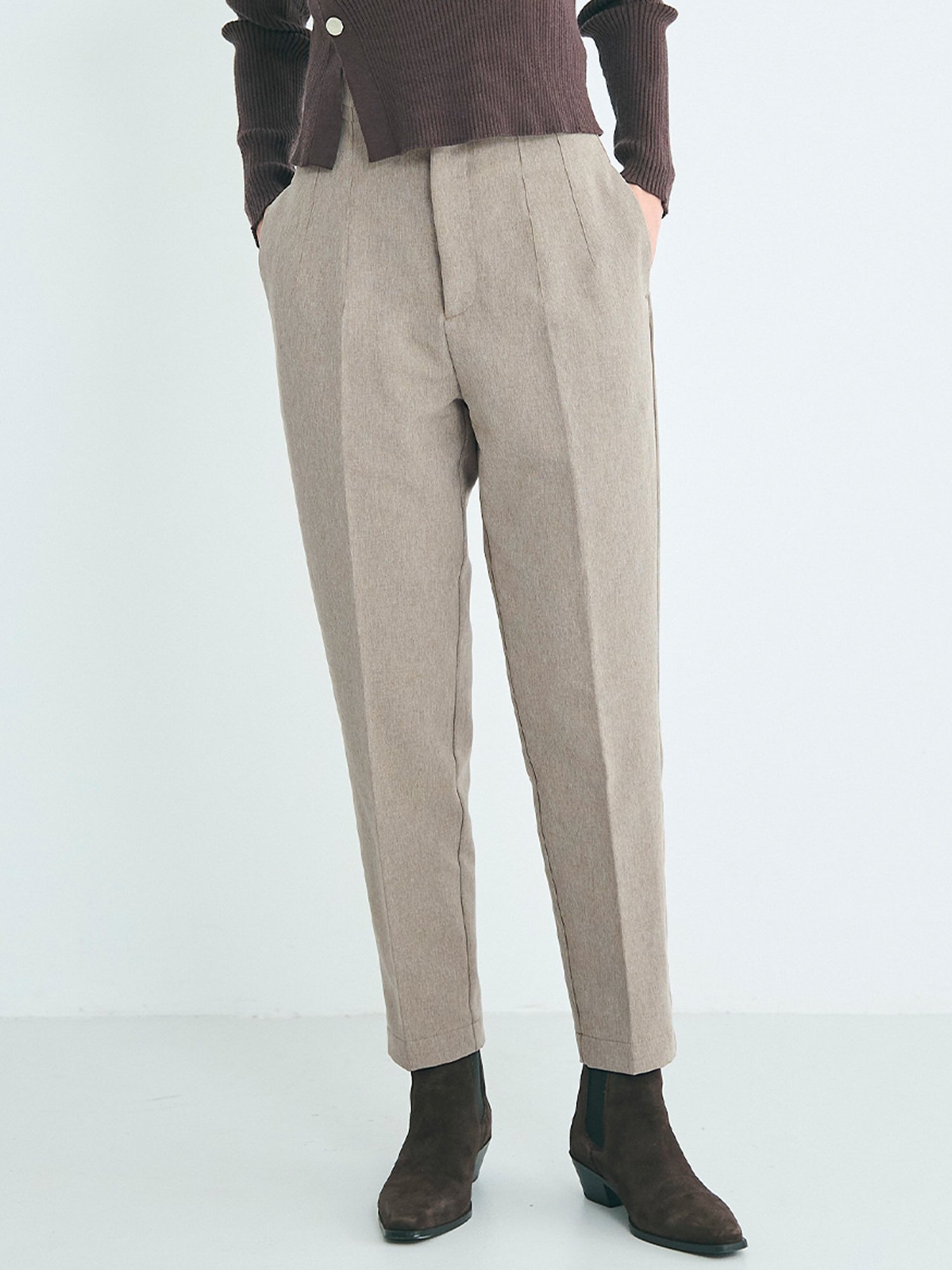 【コカ/COCA】の裏起毛テーパードパンツ インテリア・キッズ・メンズ・レディースファッション・服の通販 founy(ファニー) ファッション Fashion レディースファッション Fashion for Women パンツ Pants & Trousers アンクル Ankle-Length Design シンプル Simple, Minimal スウェット / スエット Sweatshirt, Sweatwear ストレッチ Stretch, Stretchy Fabric スニーカー Sneakers, Trainers センター Center, Center Line ポケット Pocket, Pocket Detail 無地 Plain, Solid Color ロング Long, Long-Length 2024年 2024 ビジネス 仕事 通勤 Business / Work / Commuting 2024-2025秋冬・A/W Autumn/Winter 2024–25 AW24–25 2025年 2025 2025-2026秋冬・A/W Autumn/Winter 2025–26 AW25–26 Beige|ID: prp329100004762228 ipo3291000000034465692