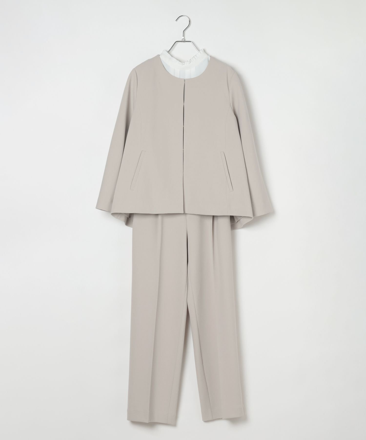 【グローバルワーク/GLOBAL WORK】のスゴラクストレッチクルージャケット3点セット/ 581024 インテリア・キッズ・メンズ・レディースファッション・服の通販 founy(ファニー) ファッション Fashion レディースファッション Fashion for Women アウター Coat / Outerwear Collection レディースジャケット・軽アウター Jackets ジャケット Jacket, Outerwear ジョーゼット Georgette, Semi-Sheer Fabric ストレッチ Stretch, Stretchy Fabric ストレート Straight, Straight Cut テーパード Tapered, Tapered Pants バランス Balance, Style Balance フリル Frill, Ruffle 楽ちん Easy Fit, Comfortable グレージュ51|ID: prp329100004762315 ipo3291000000034466922