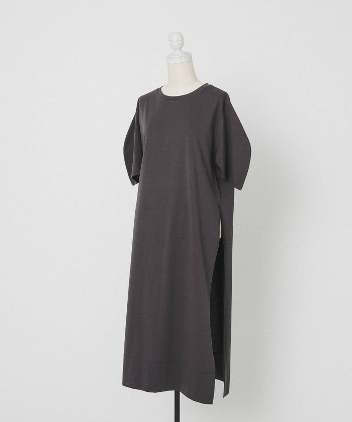 【ラート/LAATO】のside slit one-piece インテリア・キッズ・メンズ・レディースファッション・服の通販 founy(ファニー) https://founy.com/ ファッション Fashion レディースファッション Fashion for Women インナー Innerwear カットソー Cut and Sewn Top スリット Slit, Slit Detail デニム Denim, Jeans Material トレンド Trend, Trending Now なめらか Smooth, Silky Texture 長袖 Long Sleeve, Full Sleeve バランス Balance, Style Balance ロング Long, Long-Length S/S・春夏 SS, Spring/Summer, Warm Season 夏 Summer 2025年 2025 2025春夏・S/S Spring/Summer 2025 SS25 |ID: prp329100004762392 ipo3291000000034467805