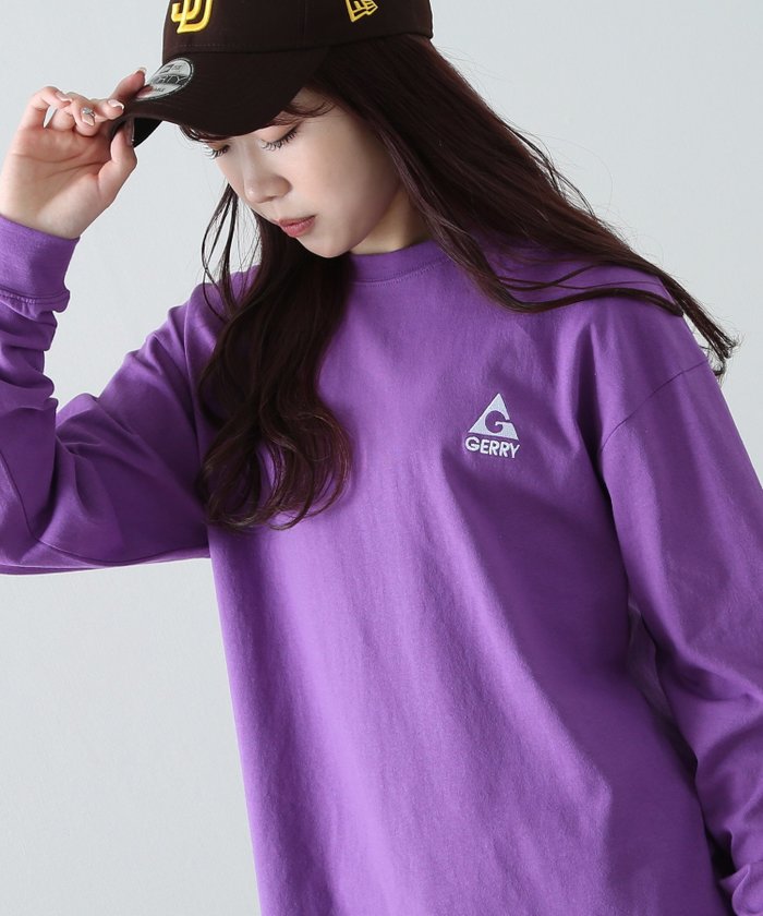 【インプローブス/improves】のGERRY ジェリー 別注 ワンポイント ロゴ 刺しゅう プリント ロンT インテリア・キッズ・メンズ・レディースファッション・服の通販 founy(ファニー) https://founy.com/ ファッション Fashion レディースファッション Fashion for Women トップス・カットソー Cut & Sew Tops ロングTシャツ・Tシャツ Longline T-Shirts & Tees アウトドア Outdoor Clothing アメリカン American Style カーゴパンツ Cargo Pants, Utility Pants ショーツ Shorts, Short Pants シンプル Simple, Minimal デニム Denim, Jeans Material トレンド Trend, Trending Now 定番 Standard, Basic Item 長袖 Long Sleeve, Full Sleeve プリント Print, Printed Pattern 別注 Limited Edition, Custom Order ワイド Wide, Wide Fit ワンポイント One Point, Statement Accent おすすめ Recommended / Our Picks |ID: prp329100004762411 ipo3291000000034797470