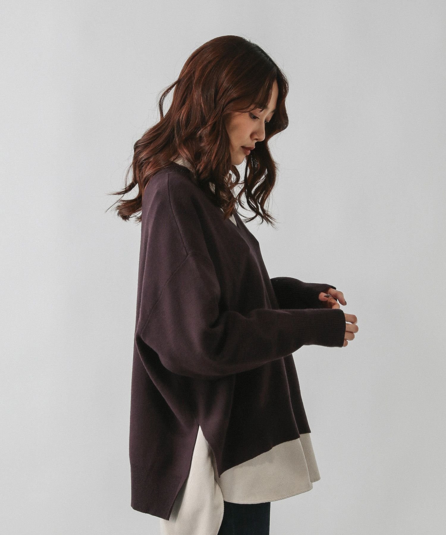 【グローバルワーク/GLOBAL WORK】のメルティリブVネックプルオーバー/579519 インテリア・キッズ・メンズ・レディースファッション・服の通販 founy(ファニー) 　ファッション　Fashion　レディースファッション　Fashion for Women　トップス・カットソー　Cut & Sew Tops　カジュアルプルオーバー・ニットトップス　Pullovers & Knit Tops / Casual Pullovers　Vネックトップス　V-Neck Tops / V-Cut Neckline Shirts　おすすめ　Recommended / Our Picks　デニム　Denim, Jeans Material　フロント　Front, Front Design　リラックス　Relax, Relaxed Fit　ワイド　Wide, Wide Fit　ブラウン58|ID: prp329100004762519 ipo3291000000034896171