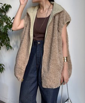 【ドゥドゥ/DouDou】の【WEB限定】リバーシブルボアベスト 人気、トレンドファッション・服の通販 founy(ファニー) ファッション Fashion レディースファッション Fashion for Women アウター Coat / Outerwear Collection トップス・カットソー Cut & Sew Tops ベスト&ジレ / 重ね着スタイル Vests & Gilets シンプル Simple, Minimal スタイリッシュ Stylish, Fashionable スマート Smart, Elegant タンク Tank Top, Sleeveless Top 無地 Plain, Solid Color リバーシブル Reversible, Two-Sided A/W・秋冬 Autumn/Winter 冬 Winter / This Winter 再入荷 Restock / Back in Stock 2025年 2025 2025-2026秋冬・A/W Autumn/Winter 2025–26 AW25–26 |ID:prp329100004762532