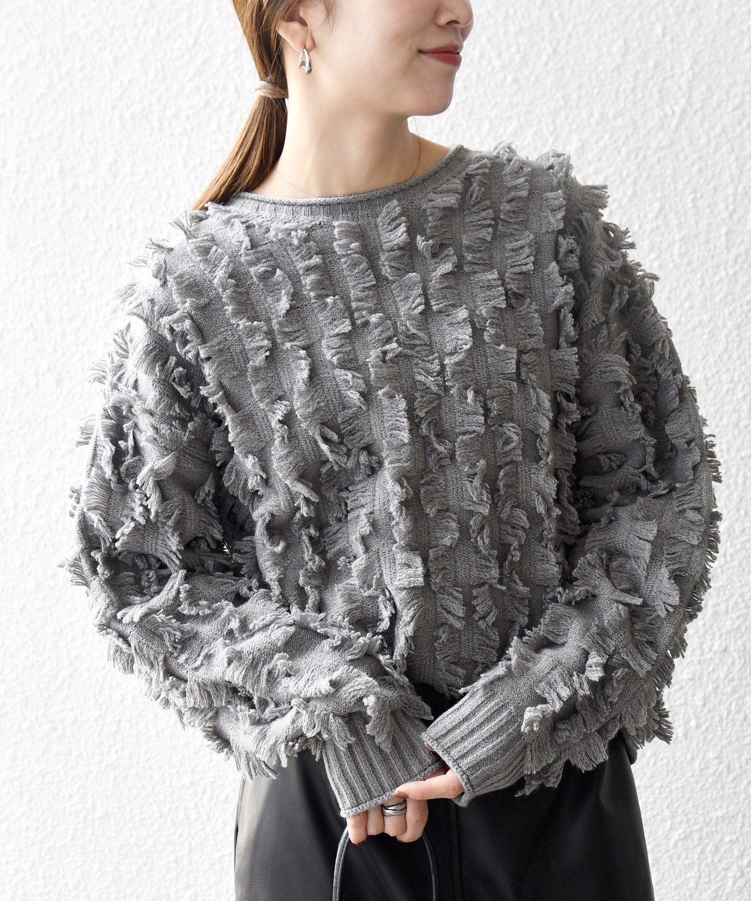 【シップス フォー ウィメン/SHIPS】のSHIPS any 手洗い可能 フリンジ デザイン ニット プルオーバー インテリア・キッズ・メンズ・レディースファッション・服の通販 founy(ファニー) 　ファッション　Fashion　レディースファッション　Fashion for Women　トップス・カットソー　Cut & Sew Tops　ニット　Knit Tops & Sweaters　カジュアルプルオーバー・ニットトップス　Pullovers & Knit Tops / Casual Pullovers　インナー　Innerwear　洗える　Machine Washable　シンプル　Simple, Minimal　スラックス　Slacks, Dress Pants　デニム　Denim, Jeans Material　フリンジ　Fringe, Tassel　ベーシック　Basic, Essential　リラックス　Relax, Relaxed Fit　ロング　Long, Long-Length　おすすめ　Recommended / Our Picks　エレガント 上品　Elegant　2025年　2025　2025-2026秋冬・A/W　Autumn/Winter 2025–26 AW25–26　グレー|ID: prp329100004762628 ipo3291000000034772896