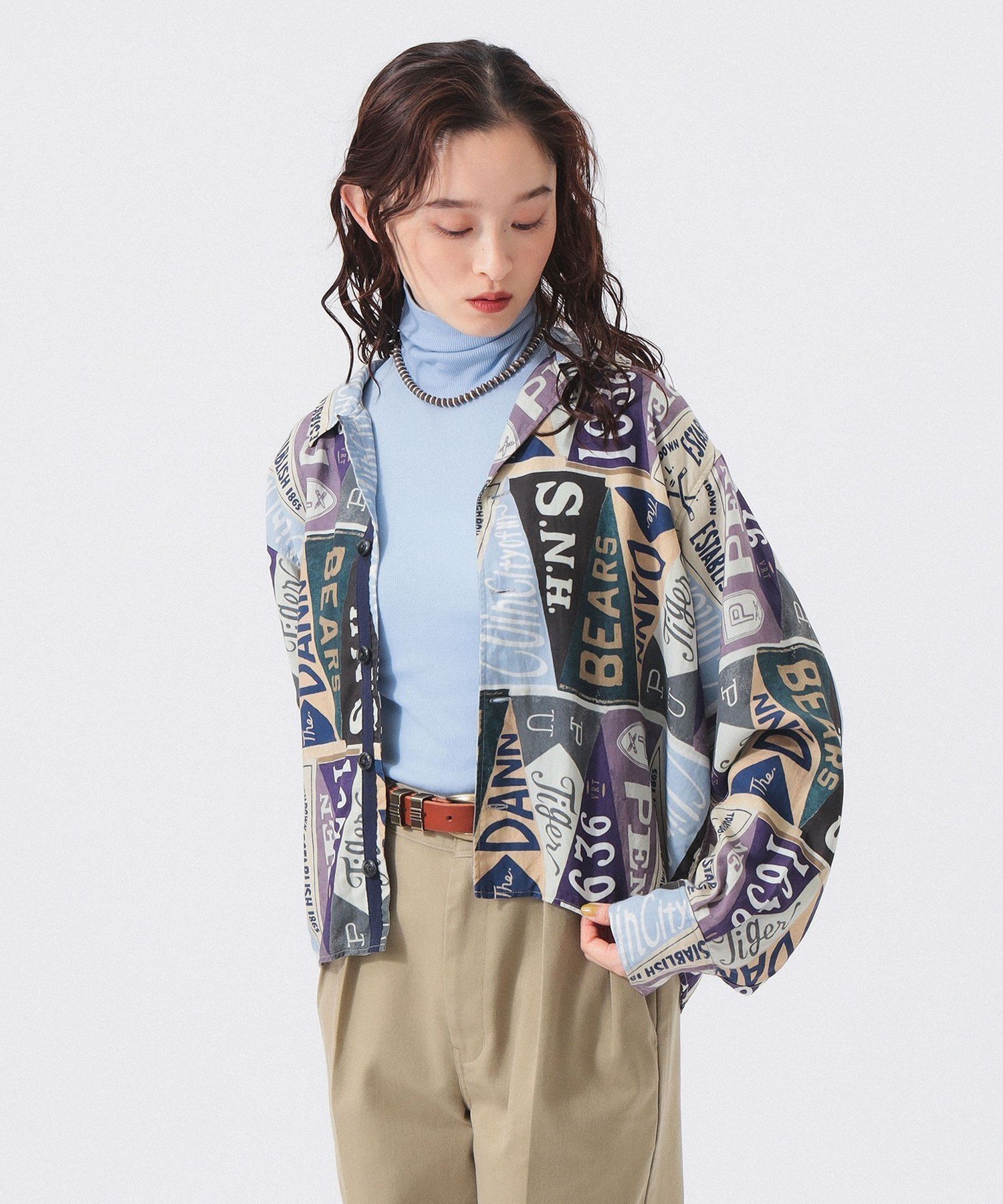 【ビームス ウイメン/BEAMS】のペナント プリント シャツ インテリア・キッズ・メンズ・レディースファッション・服の通販 founy(ファニー) ファッション Fashion レディースファッション Fashion for Women トップス・カットソー Cut & Sew Tops シャツ・ブラウス・オフィスカジュアル Elegant Blouses & Button-Ups ヴィンテージ Vintage Style 春 Spring 秋 Autumn パイピング Piping, Trim Design フロント Front, Front Design プリント Print, Printed Pattern ボックス Boxy, Box Shape 羽織 Haori, Light Jacket メンズ Men's, Menswear 無地 Plain, Solid Color ルーズ Loose, Oversized ロング Long, Long-Length おすすめ Recommended / Our Picks エレガント 上品 Elegant BLUE|ID: prp329100004762642 ipo3291000000034470854