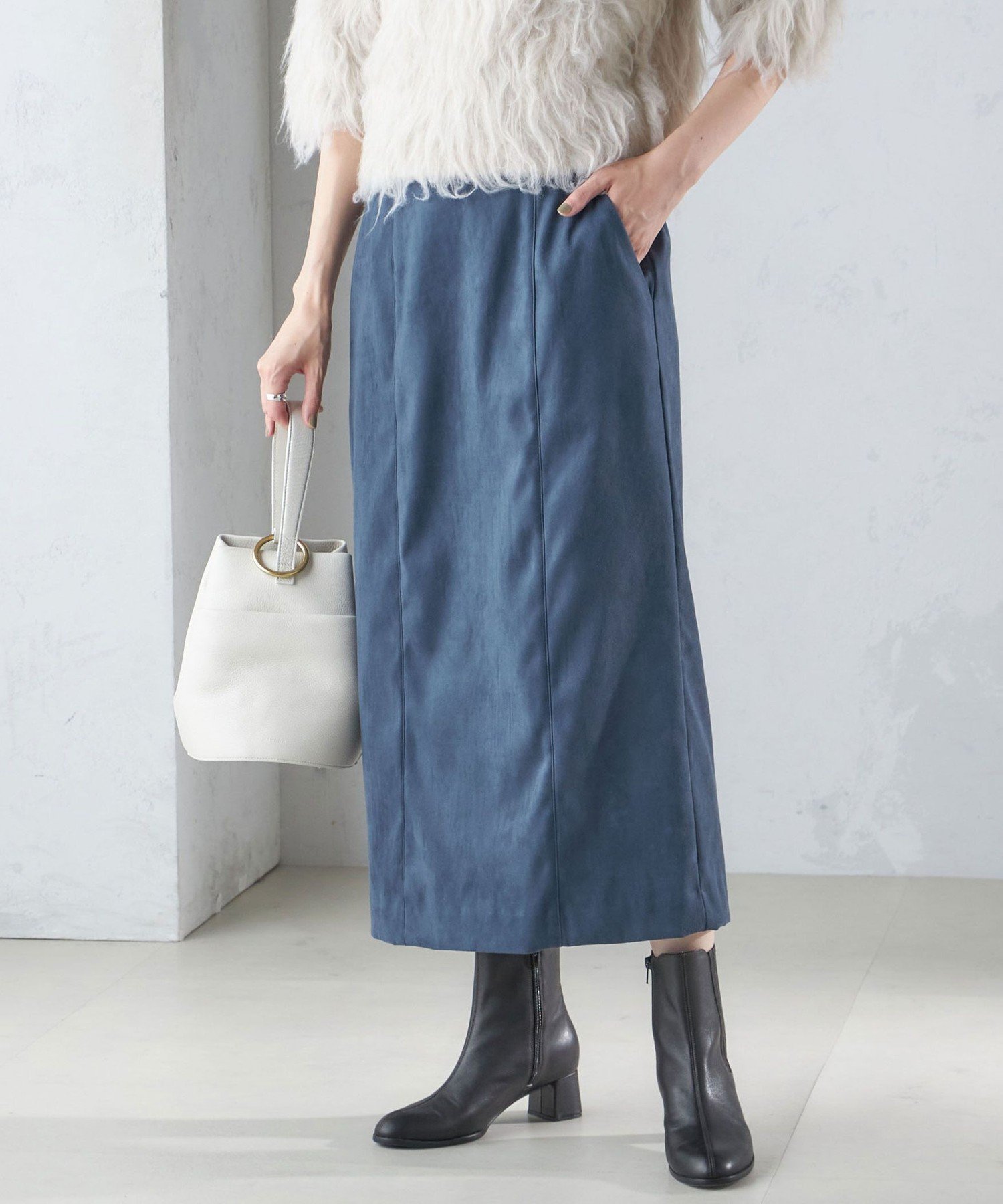 【シップス フォー ウィメン/SHIPS】の手洗い可能 フェイク スエード (ポリエステル) タイト スカート 人気、トレンドファッション・服の通販 founy(ファニー) 　ファッション　Fashion　レディースファッション　Fashion for Women　スカート　Skirts　ストレッチ　Stretch, Stretchy Fabric　とろみ　Fluid, Flowy Fabric　タイトスカート　Pencil Skirt, Tight Skirt　フェイク　Faux, Fake　ポケット　Pocket, Pocket Detail　冬　Winter / This Winter　おすすめ　Recommended / Our Picks　エレガント 上品　Elegant　ビジネス 仕事 通勤　Business / Work / Commuting　 other-1|ID: prp329100004763329 ipo3291000000034658732