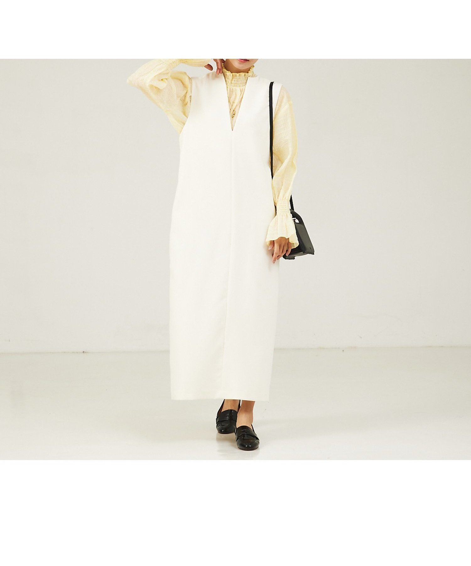 【アバハウスマヴィ/abahouse mavie】の【大人のいちまんワンピ】ダブルクロスジャンパーワンピ 人気、トレンドファッション・服の通販 founy(ファニー) 　ファッション　Fashion　レディースファッション　Fashion for Women　ワンピース　Dresses　サテン　Satin, Glossy Fabric　シンプル　Simple, Minimal　ストレッチ　Stretch, Stretchy Fabric　スニーカー　Sneakers, Trainers　ダブル　Double, Double-Breasted　定番　Standard, Basic Item　人気　Popular, Best Seller　冬　Winter / This Winter　おすすめ　Recommended / Our Picks　 other-1|ID: prp329100004763367 ipo3291000000034509388