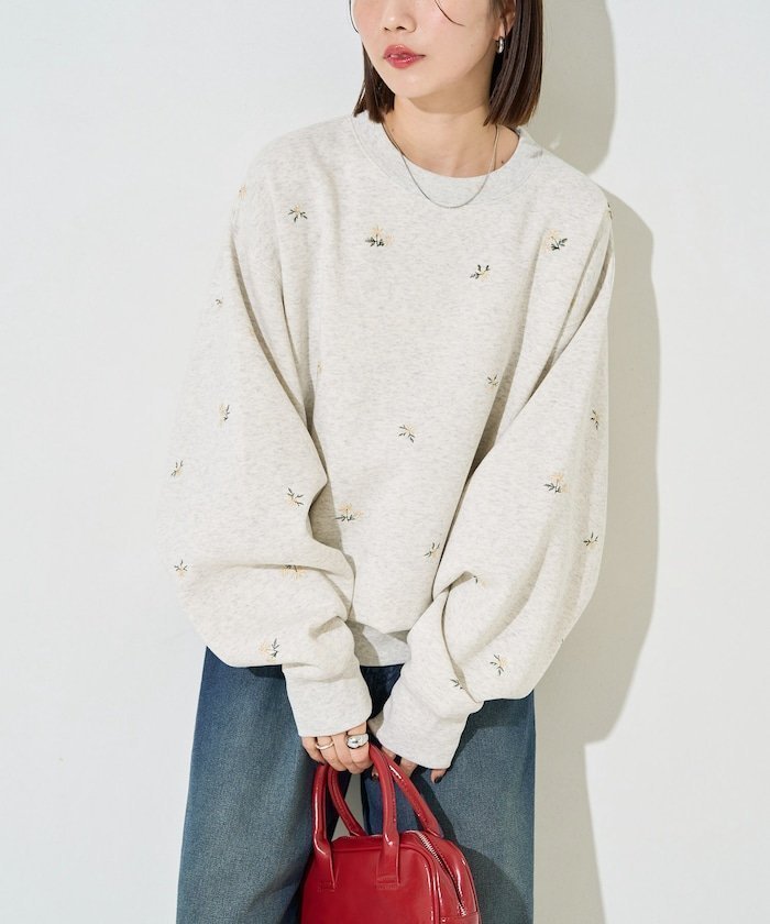 【フリークスストア/FREAK'S STORE】の小花 刺繍 裏起毛 スウェット プルオーバー【限定展開】 人気、トレンドファッション・服の通販 founy(ファニー) ファッション Fashion レディースファッション Fashion for Women トップス・カットソー Cut & Sew Tops レディースパーカー・カジュアルフーディー Casual Hoodies & Sweatshirts カジュアルプルオーバー・ニットトップス Pullovers & Knit Tops / Casual Pullovers スウェット・クルーネックトップス Sweatshirts & Crewnecks / Relaxed Fit Sweat Tops 冬 Winter / This Winter おすすめ Recommended / Our Picks シンプル Simple, Minimal スウェット / スエット Sweatshirt, Sweatwear スニーカー Sneakers, Trainers デニム Denim, Jeans Material バランス Balance, Style Balance フレア Flare, Flared ベーシック Basic, Essential マーメイド Mermaid, Fishtail Silhouette ワイド Wide, Wide Fit A/W・秋冬 Autumn/Winter other-1|ID: prp329100004763504 ipo3291000000034482333