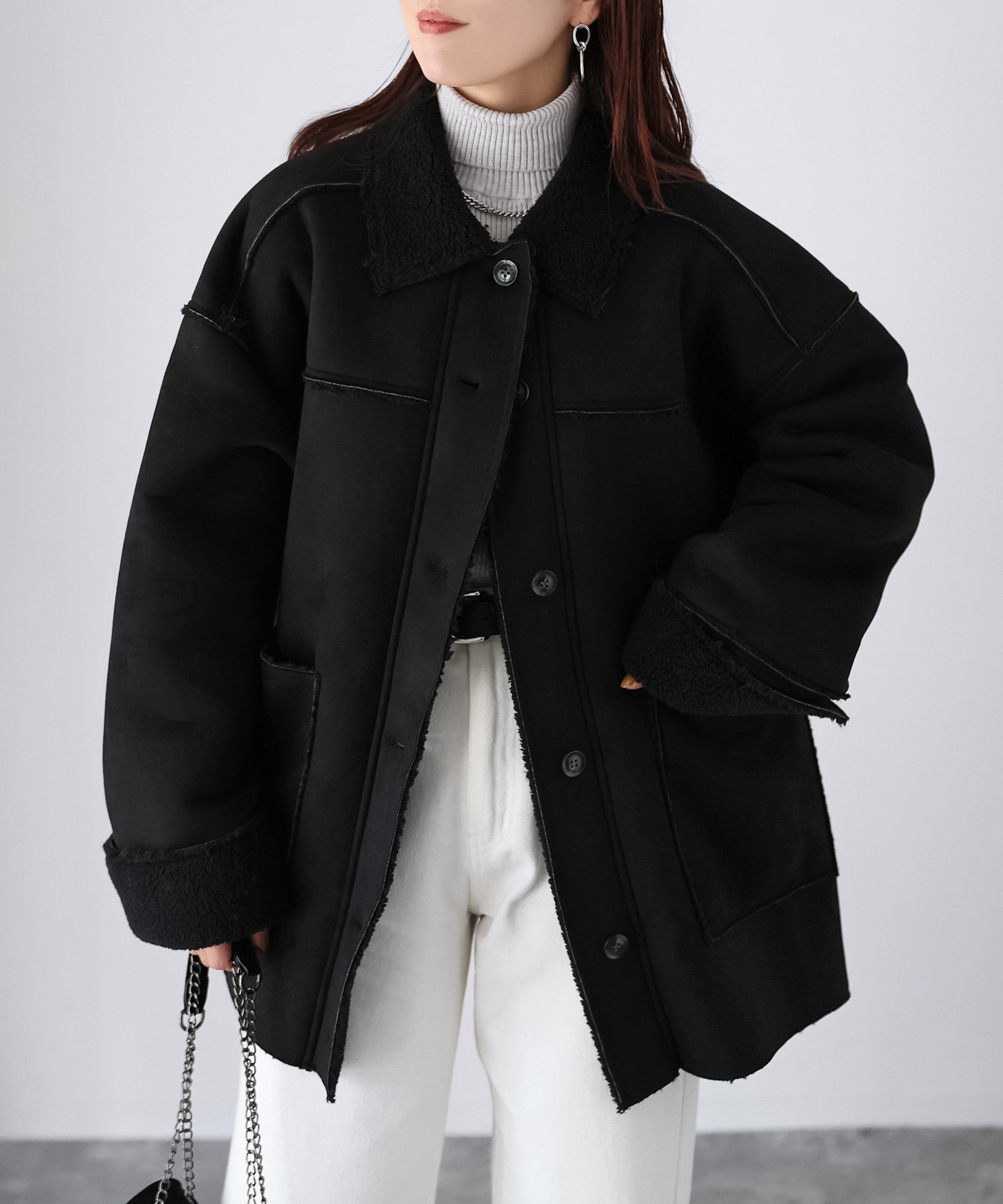 【リベリー/Riberry】のミドル丈ムートンコート インテリア・キッズ・メンズ・レディースファッション・服の通販 founy(ファニー) 　ファッション　Fashion　レディースファッション　Fashion for Women　アウター　Coat / Outerwear Collection　コート・ロングコート・ピーコート　Long Coats, Peacoats & More　インナー　Innerwear　秋　Autumn　シンプル　Simple, Minimal　ジャケット　Jacket, Outerwear　スウェット / スエット　Sweatshirt, Sweatwear　デニム　Denim, Jeans Material　バランス　Balance, Style Balance　フェイクムートン　Faux Shearling, Faux Mouton　フェミニン　Feminine, Girly　ポケット　Pocket, Pocket Detail　防寒　Cold Protection, Winter-Ready　ミドル　Middle Length, Mid Height　リラックス　Relax, Relaxed Fit　ロング　Long, Long-Length　冬　Winter / This Winter　再入荷　Restock / Back in Stock　おすすめ　Recommended / Our Picks　旅行　Travel　エレガント 上品　Elegant　ブラック|ID: prp329100004763957 ipo3291000000034486506