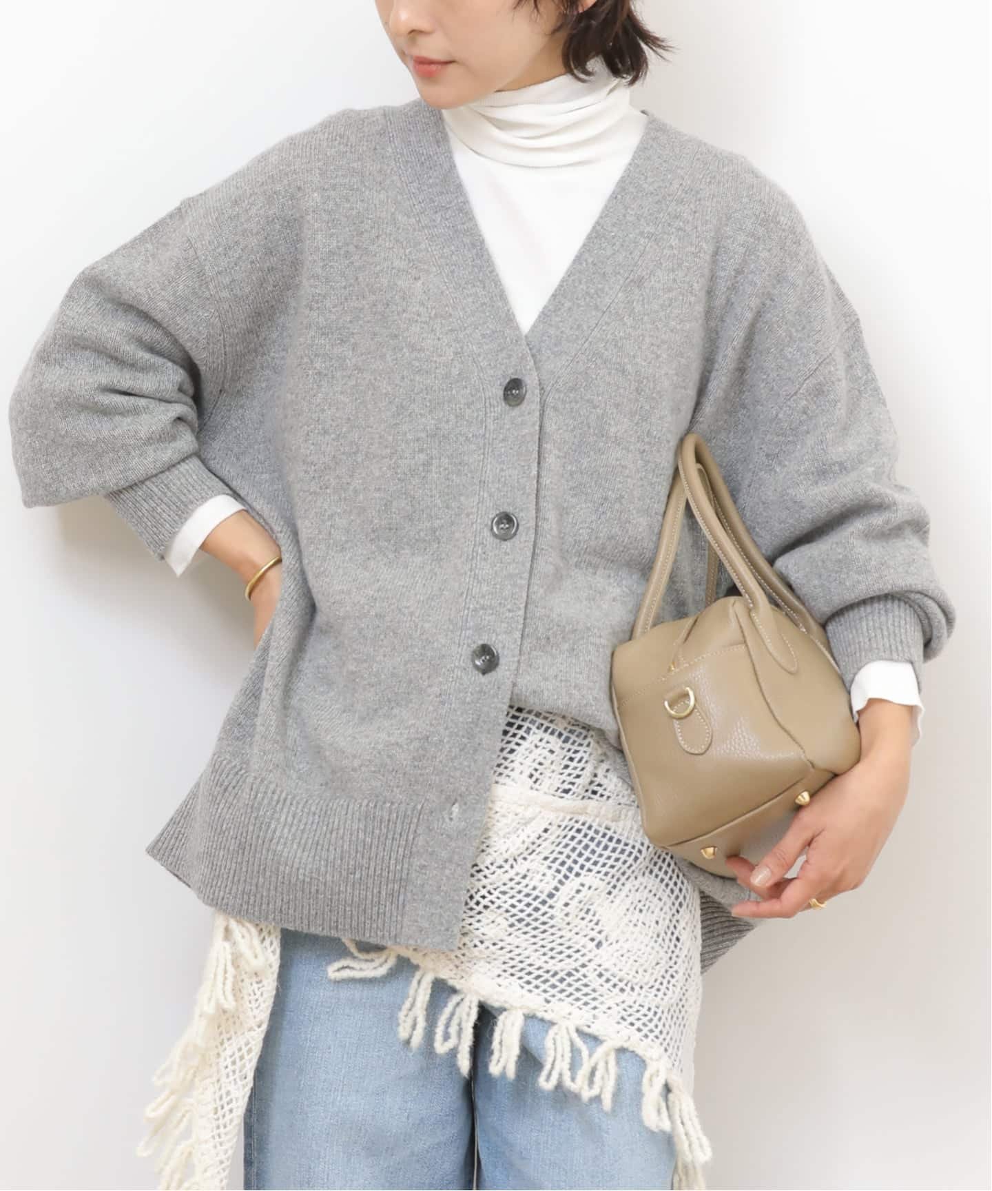 【ジャーナルスタンダード レリューム/JOURNAL STANDARD relume】の《追加2》ハミルトンウールVカーディガン インテリア・キッズ・メンズ・レディースファッション・服の通販 founy(ファニー) 　ファッション　Fashion　レディースファッション　Fashion for Women　トップス・カットソー　Cut & Sew Tops　カーディガン・羽織り　Layered Style Cardigans　2025年　2025　2025-2026秋冬・A/W　Autumn/Winter 2025–26 AW25–26　カーディガン　Cardigan, Knitwear　ベスト　Vest, Waistcoat　リラックス　Relax, Relaxed Fit　ワイド　Wide, Wide Fit　別注　Limited Edition, Custom Order　畦　Ribbed Knit　グレーA|ID: prp329100004764300 ipo3291000000034832116