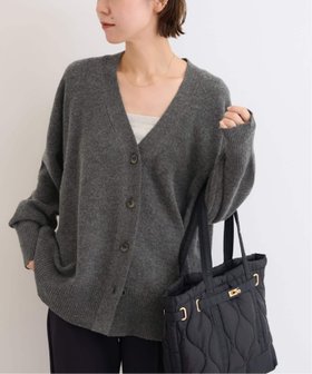 【ジャーナルスタンダード レリューム/JOURNAL STANDARD relume】の《追加2》ハミルトンウールVカーディガン 人気、トレンドファッション・服の通販 founy(ファニー) ファッション Fashion レディースファッション Fashion for Women トップス・カットソー Cut & Sew Tops カーディガン・羽織り Layered Style Cardigans 2025年 2025 2025-2026秋冬・A/W Autumn/Winter 2025–26 AW25–26 カーディガン Cardigan, Knitwear ベスト Vest, Waistcoat リラックス Relax, Relaxed Fit ワイド Wide, Wide Fit 別注 Limited Edition, Custom Order 畦 Ribbed Knit |ID:prp329100004764300