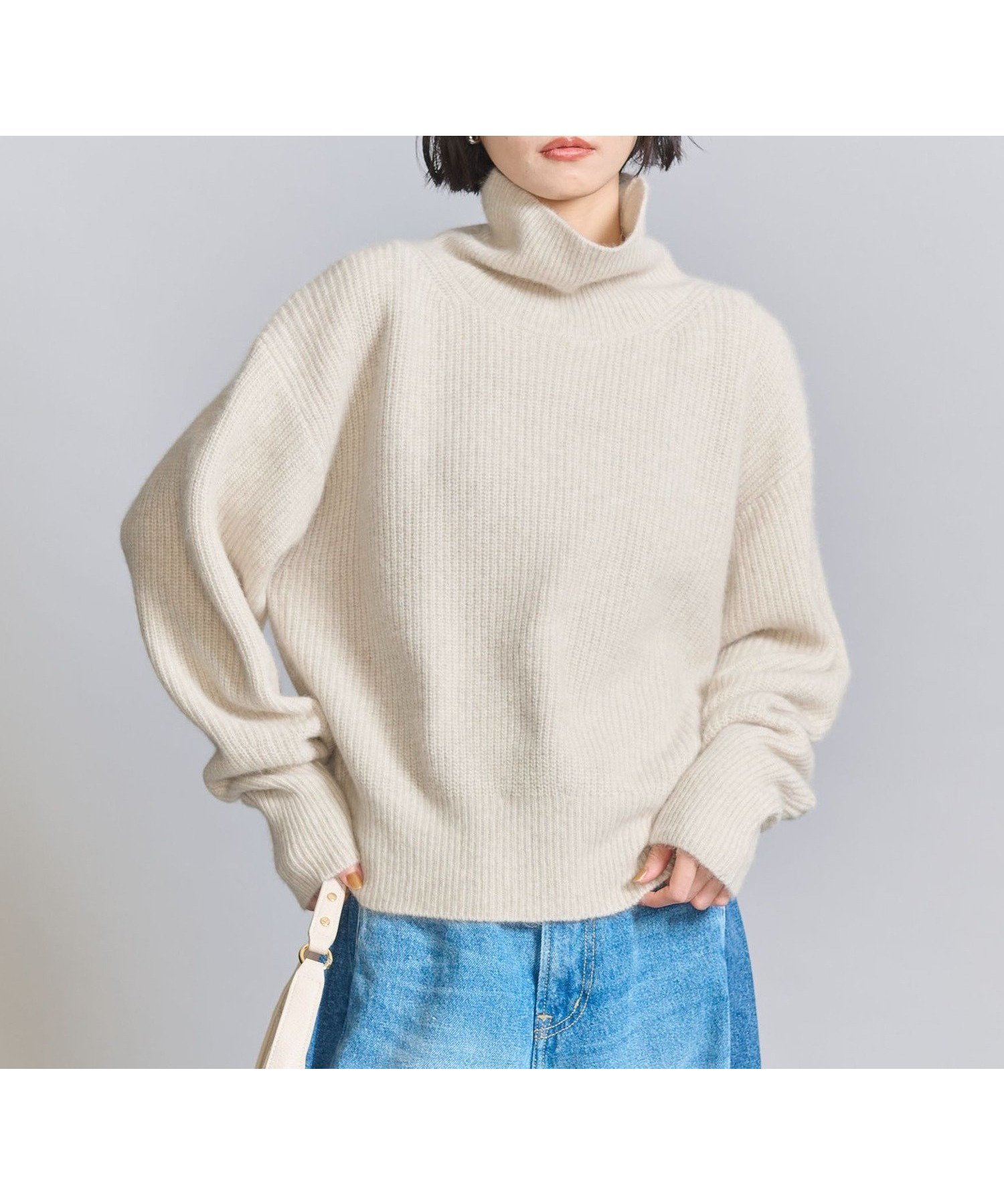 【ユナイテッドアローズ/UNITED ARROWS】のボリュームスリーブ タートルネック ニットプルオーバー インテリア・キッズ・メンズ・レディースファッション・服の通販 founy(ファニー) ファッション Fashion レディースファッション Fashion for Women トップス・カットソー Cut & Sew Tops ニット Knit Tops & Sweaters カジュアルプルオーバー・ニットトップス Pullovers & Knit Tops / Casual Pullovers タートルネック・ハイネックトップス Turtlenecks & High-Neck Tops ボリューム袖・フリルスリーブブラウス Voluminous & Ruffle Sleeves / Puffy Sleeve Tops 畦 Ribbed Knit サテン Satin, Glossy Fabric スラックス Slacks, Dress Pants スリーブ Sleeve, Long Sleeve / Short Sleeve タートル Turtleneck, Turtle Collar タートルネック Turtleneck, High Neck デニム Denim, Jeans Material 定番 Standard, Basic Item フェミニン Feminine, Girly フォックス Fox, Fox Fur マニッシュ Mannish, Boyish ルーズ Loose, Oversized ロング Long, Long-Length アウトレット Outlet / Clearance OFF WHITE|ID: prp329100004764438 ipo3291000000034732585