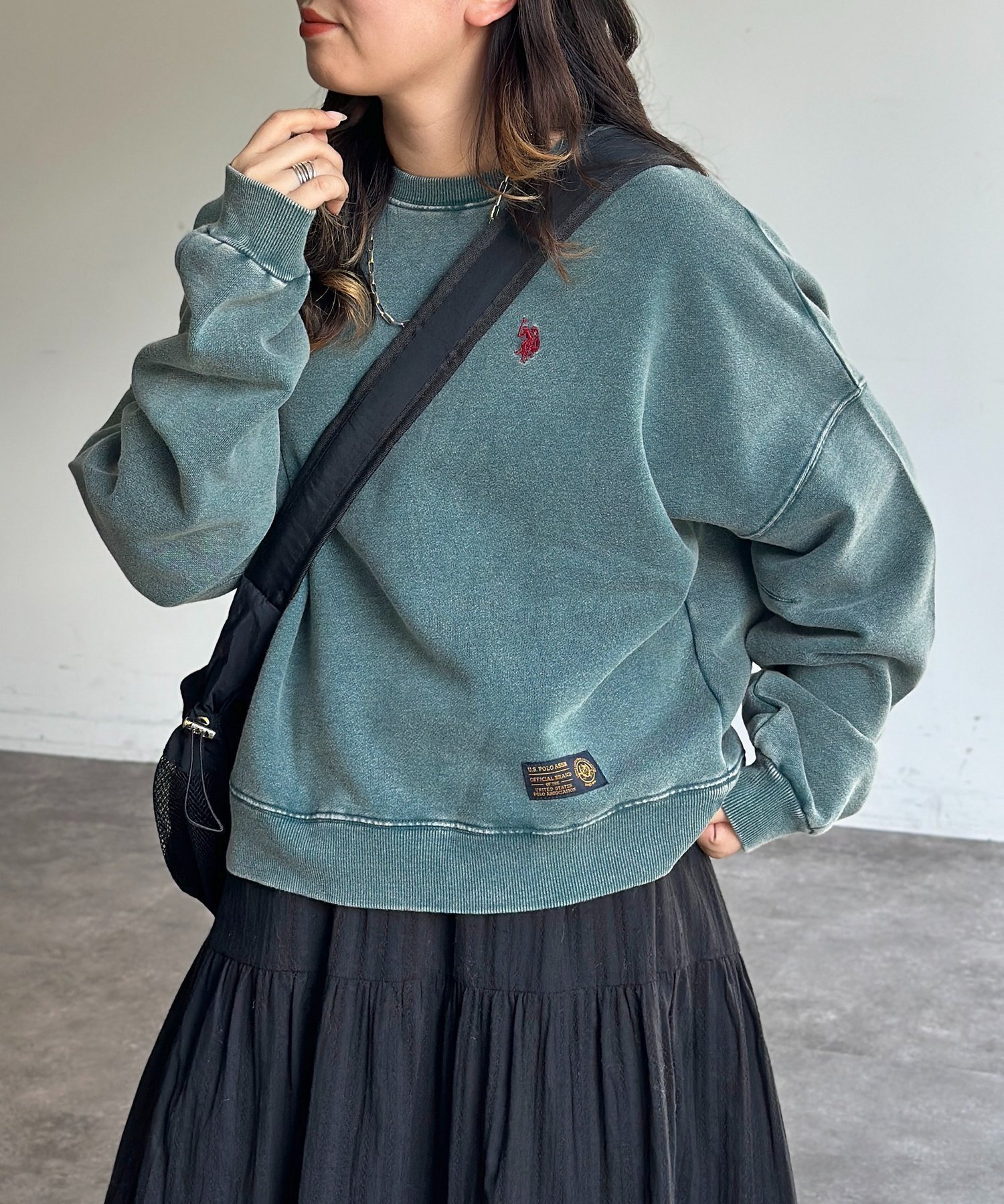 【シーピーシーエム/CPCM】の【U.S. POLO ASSN. 】裏起毛パウダースウェット インテリア・キッズ・メンズ・レディースファッション・服の通販 founy(ファニー) ファッション Fashion レディースファッション Fashion for Women トップス・カットソー Cut & Sew Tops レディースパーカー・カジュアルフーディー Casual Hoodies & Sweatshirts スウェット・クルーネックトップス Sweatshirts & Crewnecks / Relaxed Fit Sweat Tops イタリア Italy 腕時計 Wristwatch コレクション Collection, Seasonal Line コンパクト Compact, Small Size シンプル Simple, Minimal スウェット / スエット Sweatshirt, Sweatwear デニム Denim, Jeans Material パウダー Powder, Soft Tone メンズ Men's, Menswear リラックス Relax, Relaxed Fit ロング Long, Long-Length 冬 Winter / This Winter グリーン|ID: prp329100004764984 ipo3291000000034497026