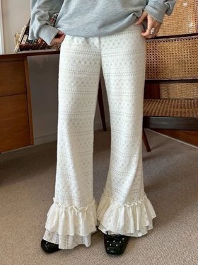 【リリーブラウン/Lily Brown】のバリエーションフリルパンツ 人気、トレンドファッション・服の通販 founy(ファニー) ファッション Fashion レディースファッション Fashion for Women パンツ Pants & Trousers シェイプ Shape, Slim Fit スマート Smart, Elegant バランス Balance, Style Balance フェミニン Feminine, Girly フリル Frill, Ruffle フレア Flare, Flared エレガント 上品 Elegant |ID:prp329100004765077