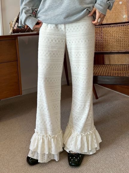 【リリーブラウン/Lily Brown】のバリエーションフリルパンツ 人気、トレンドファッション・服の通販 founy(ファニー) 　ファッション　Fashion　レディースファッション　Fashion for Women　パンツ　Pants & Trousers　シェイプ　Shape, Slim Fit　スマート　Smart, Elegant　バランス　Balance, Style Balance　フェミニン　Feminine, Girly　フリル　Frill, Ruffle　フレア　Flare, Flared　エレガント 上品　Elegant　 other-1|ID: prp329100004765077 ipo3291000000034498001