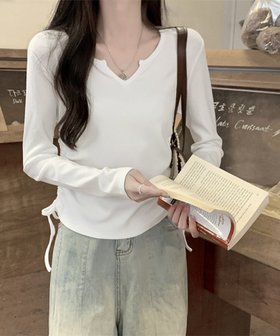 【ミニミニストア/miniministore】のサイドドローストリングTシャツキーネック 人気、トレンドファッション・服の通販 founy(ファニー) ファッション Fashion レディースファッション Fashion for Women トップス・カットソー Cut & Sew Tops シャツ・ブラウス・オフィスカジュアル Elegant Blouses & Button-Ups ロングTシャツ・Tシャツ Longline T-Shirts & Tees カットソー Cut and Sewn Top ショート Short, Short Length スラックス Slacks, Dress Pants デニム Denim, Jeans Material ドローストリング Drawstring, Pull Cord 無地 Plain, Solid Color 長袖 Long Sleeve, Full Sleeve |ID:prp329100004765102