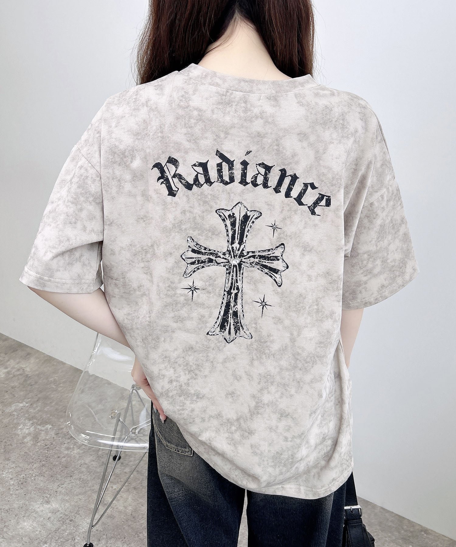 【イング/INGNI】のムラ染めバックラインストーンクロスロゴチュニックTシャツ インテリア・キッズ・メンズ・レディースファッション・服の通販 founy(ファニー) ファッション Fashion レディースファッション Fashion for Women トップス・カットソー Cut & Sew Tops シャツ・ブラウス・オフィスカジュアル Elegant Blouses & Button-Ups ロングTシャツ・Tシャツ Longline T-Shirts & Tees チュニック Tunic, Long Top フォルム Silhouette, Form ベージュ|ID: prp329100004765111 ipo3291000000034498418