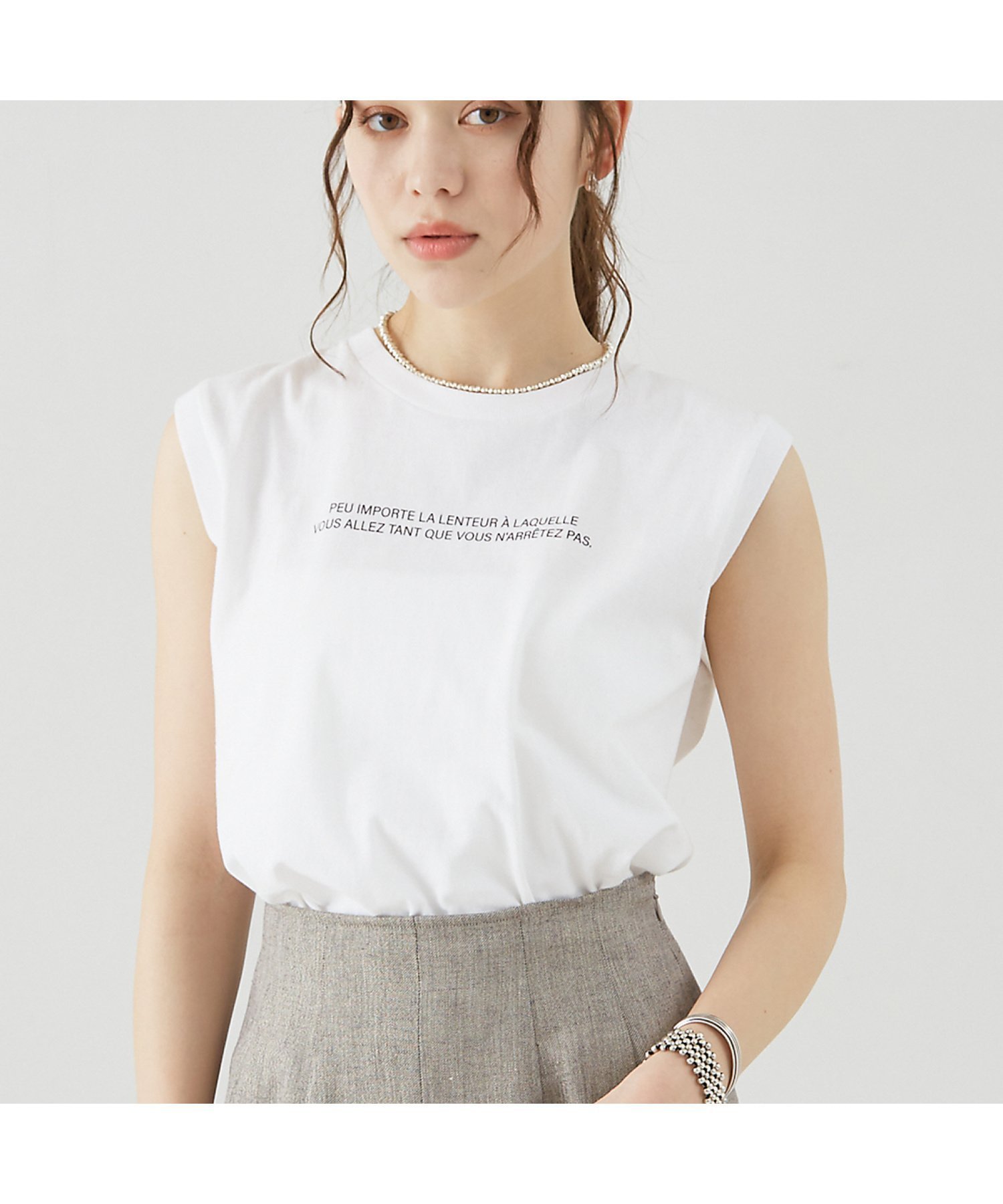 【ルージュヴィフラクレ/Rouge vif la cle】のバックバーティカルロゴタンクトップ インテリア・キッズ・メンズ・レディースファッション・服の通販 founy(ファニー) 　ファッション　Fashion　レディースファッション　Fashion for Women　バッグ　Bags　おすすめ　Recommended / Our Picks　インナー　Innerwear　タンク　Tank Top, Sleeveless Top　フレア　Flare, Flared　プリント　Print, Printed Pattern　ラウンド　Round, Round Neck　ワイド　Wide, Wide Fit　ホワイト|ID: prp329100004765174 ipo3291000000034587780