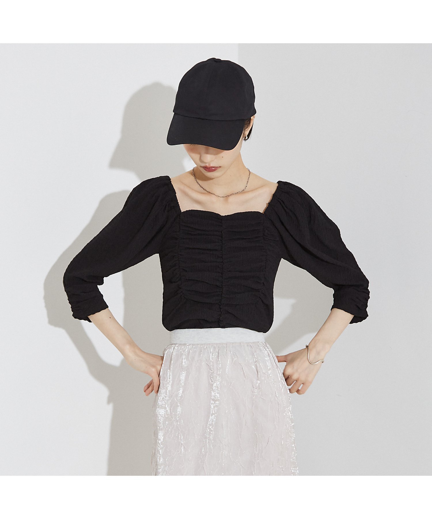 【ノミネ/NOMINE】のシャーリング ボリュームスリーブ2WAYプルオーバー インテリア・キッズ・メンズ・レディースファッション・服の通販 founy(ファニー) 　ファッション　Fashion　レディースファッション　Fashion for Women　トップス・カットソー　Cut & Sew Tops　カジュアルプルオーバー・ニットトップス　Pullovers & Knit Tops / Casual Pullovers　ボリューム袖・フリルスリーブブラウス　Voluminous & Ruffle Sleeves / Puffy Sleeve Tops　おすすめ　Recommended / Our Picks　カットソー　Cut and Sewn Top　ギャザー　Gathered, Ruffled　シャーリング　Shirring, Ruched　スリーブ　Sleeve, Long Sleeve / Short Sleeve　フィット　Fit, Slim Fit　フェミニン　Feminine, Girly　ミックス　Mix, Mixed Style　再入荷　Restock / Back in Stock　ブラック|ID: prp329100004765224 ipo3291000000034499155