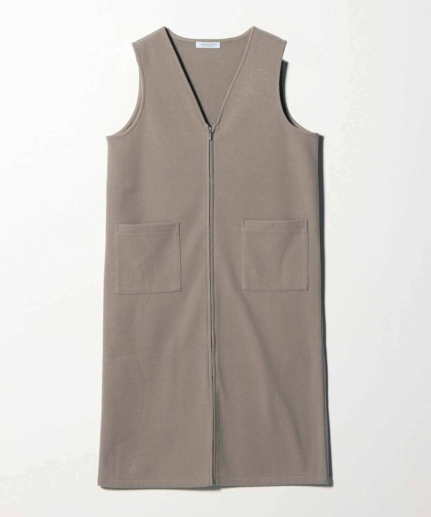 【ユナイテッドアローズ/UNITED ARROWS】のニットメルトン ソリッド ジャンパースカート A DAY IN THE LIFE インテリア・キッズ・メンズ・レディースファッション・服の通販 founy(ファニー) ファッション Fashion レディースファッション Fashion for Women スカート Skirts インナー Innerwear コンパクト Compact, Small Size シンプル Simple, Minimal チェック Check, Plaid, Tartan トレンド Trend, Trending Now ハイネック High Neck, Mock Neck バランス Balance, Style Balance ポケット Pocket, Pocket Detail メルトン Melton, Heavy Wool A/W・秋冬 Autumn/Winter アウトレット Outlet / Clearance ビジネス 仕事 通勤 Business / Work / Commuting BEIGE|ID: prp329100004765234 ipo3291000000034499225