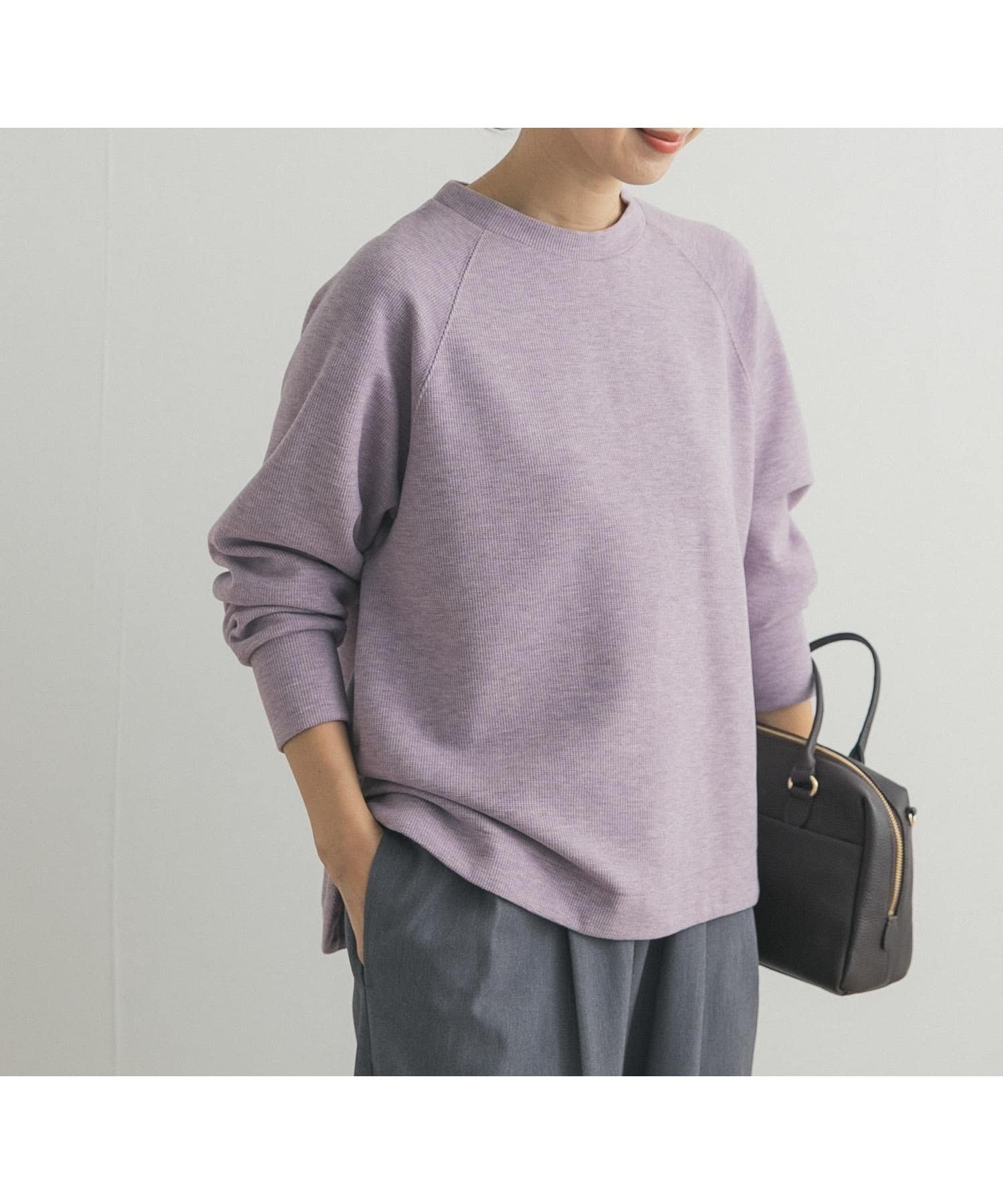 【アーバンリサーチ ドアーズ/URBAN RESEARCH DOORS】の『WEB/一部店舗限定カラー』ラグランフレアプルオーバー インテリア・キッズ・メンズ・レディースファッション・服の通販 founy(ファニー) 　ファッション　Fashion　レディースファッション　Fashion for Women　トップス・カットソー　Cut & Sew Tops　カジュアルプルオーバー・ニットトップス　Pullovers & Knit Tops / Casual Pullovers　2025年　2025　2025-2026秋冬・A/W　Autumn/Winter 2025–26 AW25–26　冬　Winter / This Winter　カットソー　Cut and Sewn Top　シンプル　Simple, Minimal　スリット　Slit, Slit Detail　バランス　Balance, Style Balance　リラックス　Relax, Relaxed Fit　A/W・秋冬　Autumn/Winter　パープル|ID: prp329100004765270 ipo3291000000034925444