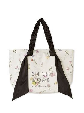【スナイデル ホーム/SNIDEL HOME】のオーガニックキャンバストート -BIG-(FLOWER) 人気、トレンドファッション・服の通販 founy(ファニー) ファッション Fashion レディースファッション Fashion for Women バッグ Bags 秋 Autumn キャンバス Canvas, Canvas Fabric ギャザー Gathered, Ruffled クール Cool, Chic スマート Smart, Elegant 定番 Standard, Basic Item フェミニン Feminine, Girly フラワー Flower, Floral プリント Print, Printed Pattern ポケット Pocket, Pocket Detail ポーチ Pouch, Small Case リボン Ribbon, Bow ロマンティック Romantic, Feminine Style 旅行 Travel エレガント 上品 Elegant ビジネス 仕事 通勤 Business / Work / Commuting |ID:prp329100004765361