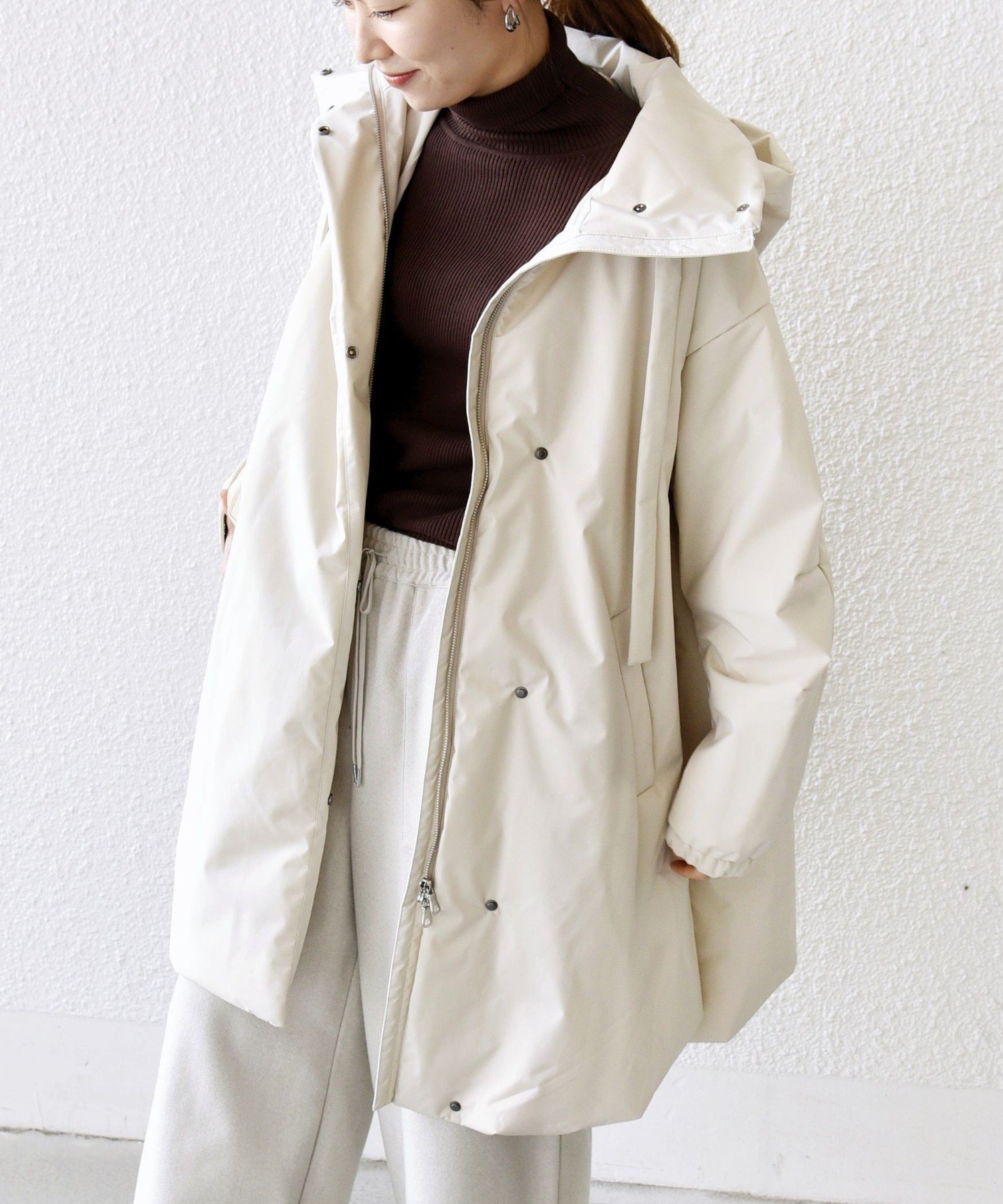 【シップス フォー ウィメン/SHIPS】のSHIPS any 多機能 中綿 2WAY フーディー テントライン コート インテリア・キッズ・メンズ・レディースファッション・服の通販 founy(ファニー) ファッション Fashion レディースファッション Fashion for Women アウター Coat / Outerwear Collection コート・ロングコート・ピーコート Long Coats, Peacoats & More アウトドア Outdoor Clothing スタンド Stand Collar, Upright Stand スリット Slit, Slit Detail ドット Polka Dot, Dot Pattern バルーン Balloon, Balloon Silhouette ビッグ Big, Oversized フェミニン Feminine, Girly 防寒 Cold Protection, Winter-Ready マフラー Scarf, Muffler リップ Lip, Lip Motif 2025年 2025 2025-2026秋冬・A/W Autumn/Winter 2025–26 AW25–26 ナチュラル|ID: prp329100004765376 ipo3291000000034785419