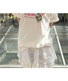 【ローズバッド/ROSE BUD】のロゴプリントビッグTシャツ 人気、トレンドファッション・服の通販 founy(ファニー) ファッション Fashion レディースファッション Fashion for Women トップス・カットソー Cut & Sew Tops シャツ・ブラウス・オフィスカジュアル Elegant Blouses & Button-Ups ロングTシャツ・Tシャツ Longline T-Shirts & Tees グラフィック Graphic, Graphic Design ショート Short, Short Length デニム Denim, Jeans Material ビッグ Big, Oversized フラワー Flower, Floral リラックス Relax, Relaxed Fit ロング Long, Long-Length おすすめ Recommended / Our Picks 夏 Summer thumbnail WHITE|ID: prp329100004765441 ipo3291000000034500946