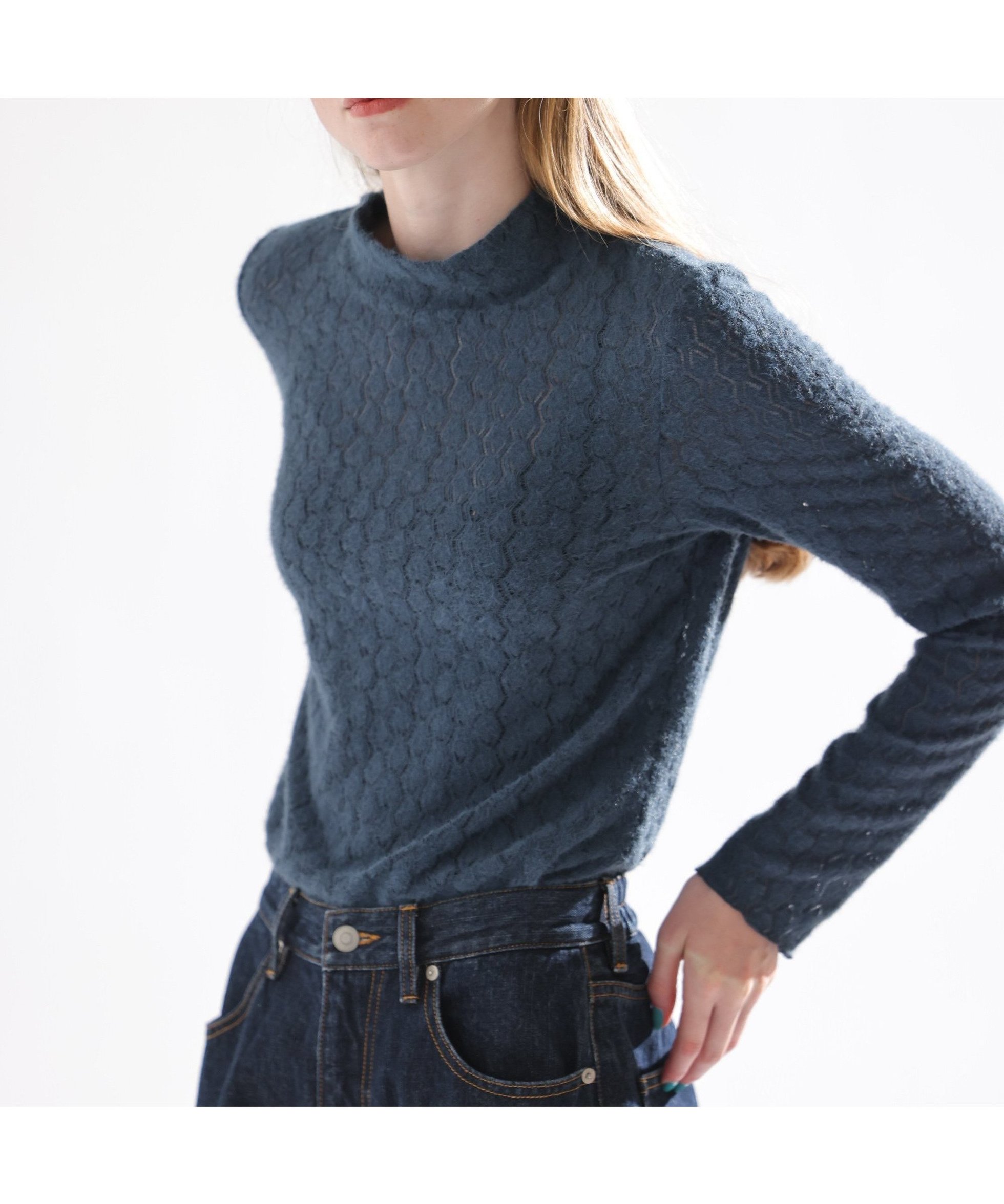 【ビーアパートメント/b apartment / MEN】の「KELEN / ケレン」ハイネックレーストップス インテリア・キッズ・メンズ・レディースファッション・服の通販 founy(ファニー) ファッション Fashion メンズファッション Fashion for Men トップス・カットソー Cut & Sew Tops アイビー Ivy Pattern インナー Innerwear コレクション Collection, Seasonal Line スタンダード Standard, Basic ストライプ Stripe, Striped Pattern セーター Sweater, Knitwear ダウン Down, Puffer チェック Check, Plaid, Tartan トレンド Trend, Trending Now ハイネック High Neck, Mock Neck レース Lace, Lace Fabric A/W・秋冬 Autumn/Winter 冬 Winter / This Winter 再入荷 Restock / Back in Stock エレガント 上品 Elegant 2025年 2025 2025-2026秋冬・A/W Autumn/Winter 2025–26 AW25–26 BLUEGRAY|ID: prp329100004765599 ipo3291000000034502295