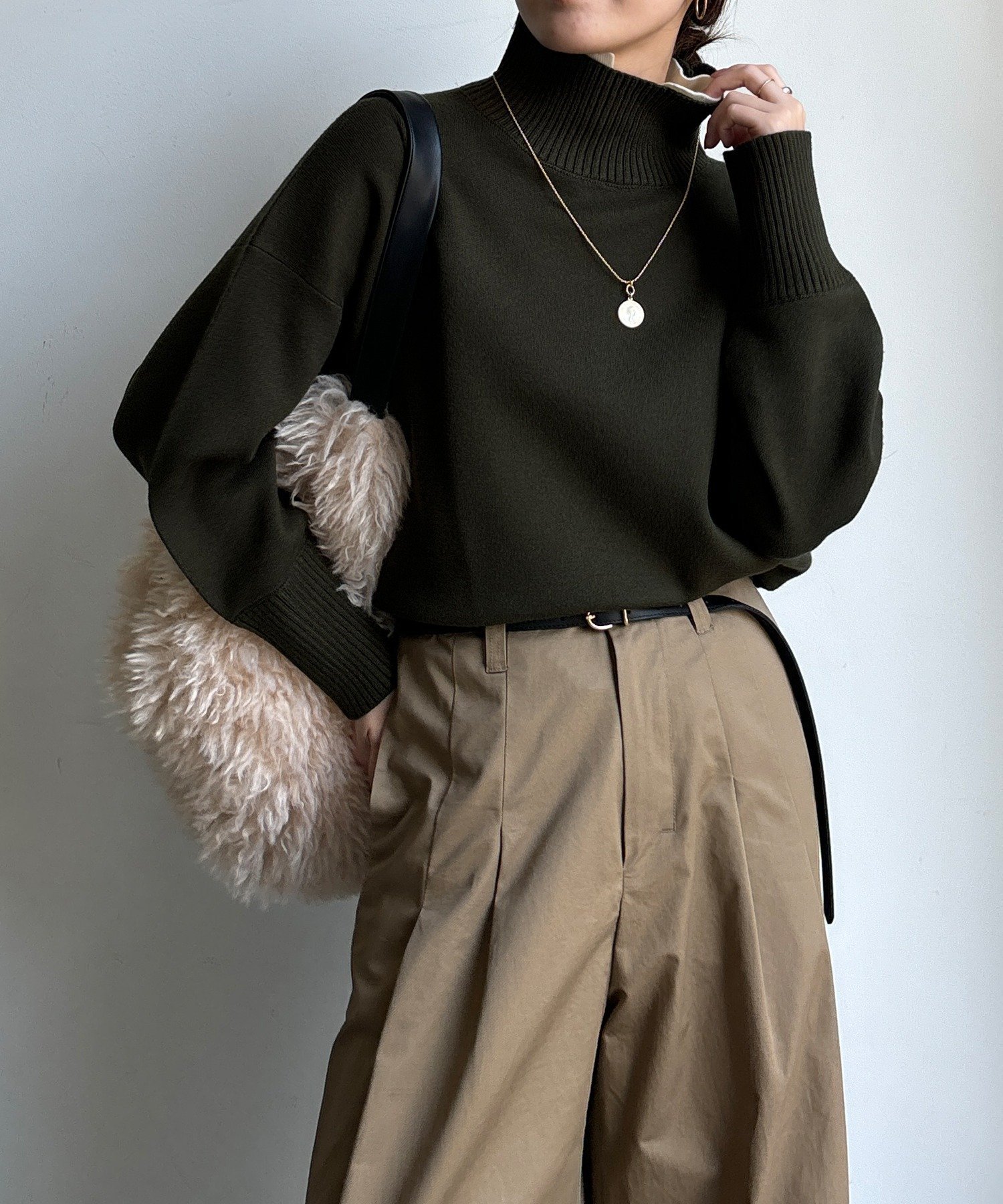 【ドゥドゥ/DouDou】の【WEB限定】配色ダブル衿ニットトップス インテリア・キッズ・メンズ・レディースファッション・服の通販 founy(ファニー) ファッション Fashion レディースファッション Fashion for Women トップス・カットソー Cut & Sew Tops ニット Knit Tops & Sweaters シンプル Simple, Minimal スマート Smart, Elegant タートル Turtleneck, Turtle Collar タートルネック Turtleneck, High Neck ダブル Double, Double-Breasted トレンド Trend, Trending Now フィット Fit, Slim Fit A/W・秋冬 Autumn/Winter 冬 Winter / This Winter 再入荷 Restock / Back in Stock 2025年 2025 2025-2026秋冬・A/W Autumn/Winter 2025–26 AW25–26 グリーン|ID: prp329100004765722 ipo3291000000034503415