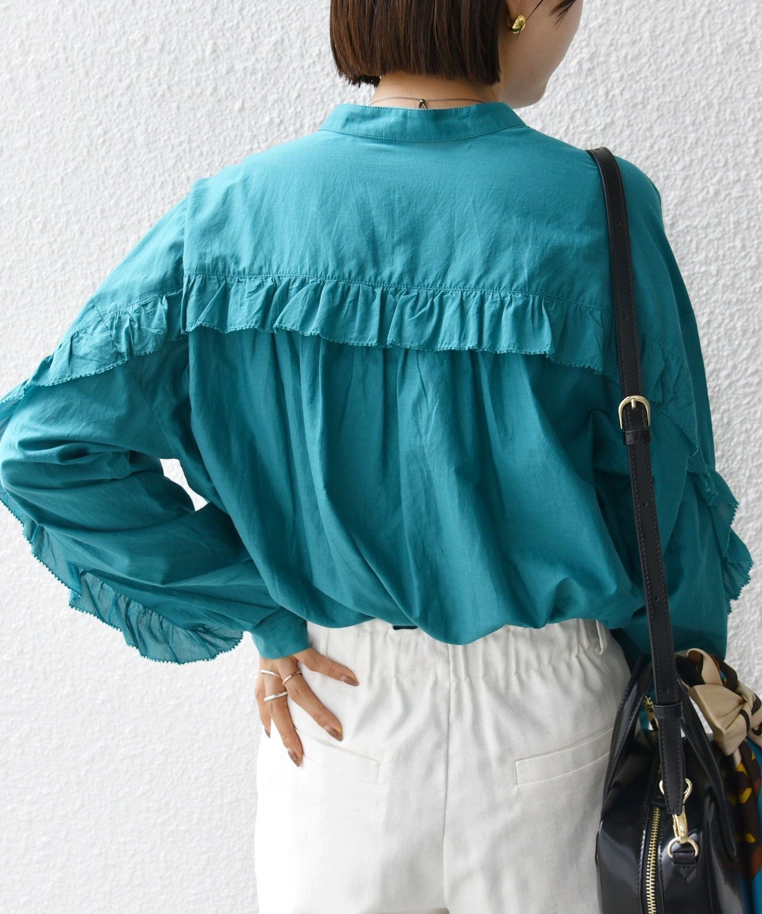 【シップス フォー ウィメン/SHIPS】の手洗い可能 コットン シルク ローン フリル ブラウス インテリア・キッズ・メンズ・レディースファッション・服の通販 founy(ファニー) 　ファッション　Fashion　レディースファッション　Fashion for Women　トップス・カットソー　Cut & Sew Tops　シャツ・ブラウス・オフィスカジュアル　Elegant Blouses & Button-Ups　インド　Indian Textile　ヴィンテージ　Vintage Style　カフス　Cuff Design　シルク　Silk, 100% Silk　デニム　Denim, Jeans Material　フリル　Frill, Ruffle　ボトム　Bottoms, Lower Wear　ヨーク　Yoke, Yoke Design　夏　Summer　2024年　2024　2024-2025秋冬・A/W　Autumn/Winter 2024–25 AW24–25　ブルー系|ID: prp329100004765820 ipo3291000000034504287