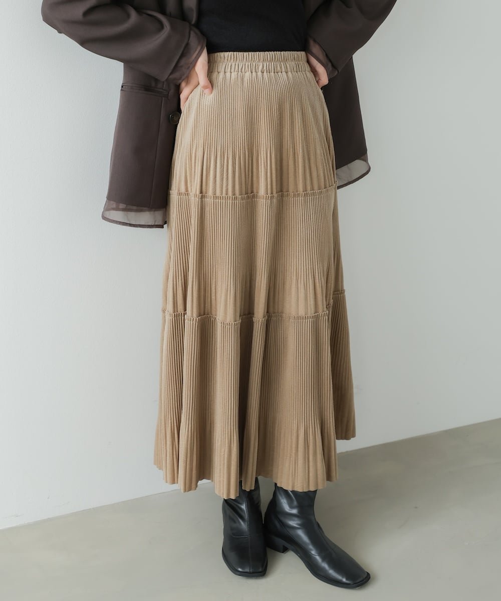 【バブ ブージュルード/Bab Bou Jeloud】の《2025秋》ベロアプリーツスカート インテリア・キッズ・メンズ・レディースファッション・服の通販 founy(ファニー) 　ファッション　Fashion　レディースファッション　Fashion for Women　スカート　Skirts　プリーツスカート / 上品フェミニンスタイル　Pleated Skirts　秋　Autumn　スマート　Smart, Elegant　チェック　Check, Plaid, Tartan　ティアード　Tiered, Tiered Style　ティアードスカート　Tiered Skirt, Flounced Skirt　なめらか　Smooth, Silky Texture　バランス　Balance, Style Balance　プリント　Print, Printed Pattern　プリーツ　Pleats, Pleated　ベロア　Velour, Soft Velvet　再入荷　Restock / Back in Stock　おすすめ　Recommended / Our Picks　エレガント 上品　Elegant　2025年　2025　2025-2026秋冬・A/W　Autumn/Winter 2025–26 AW25–26　グレージュ|ID: prp329100004766067 ipo3291000000034586899