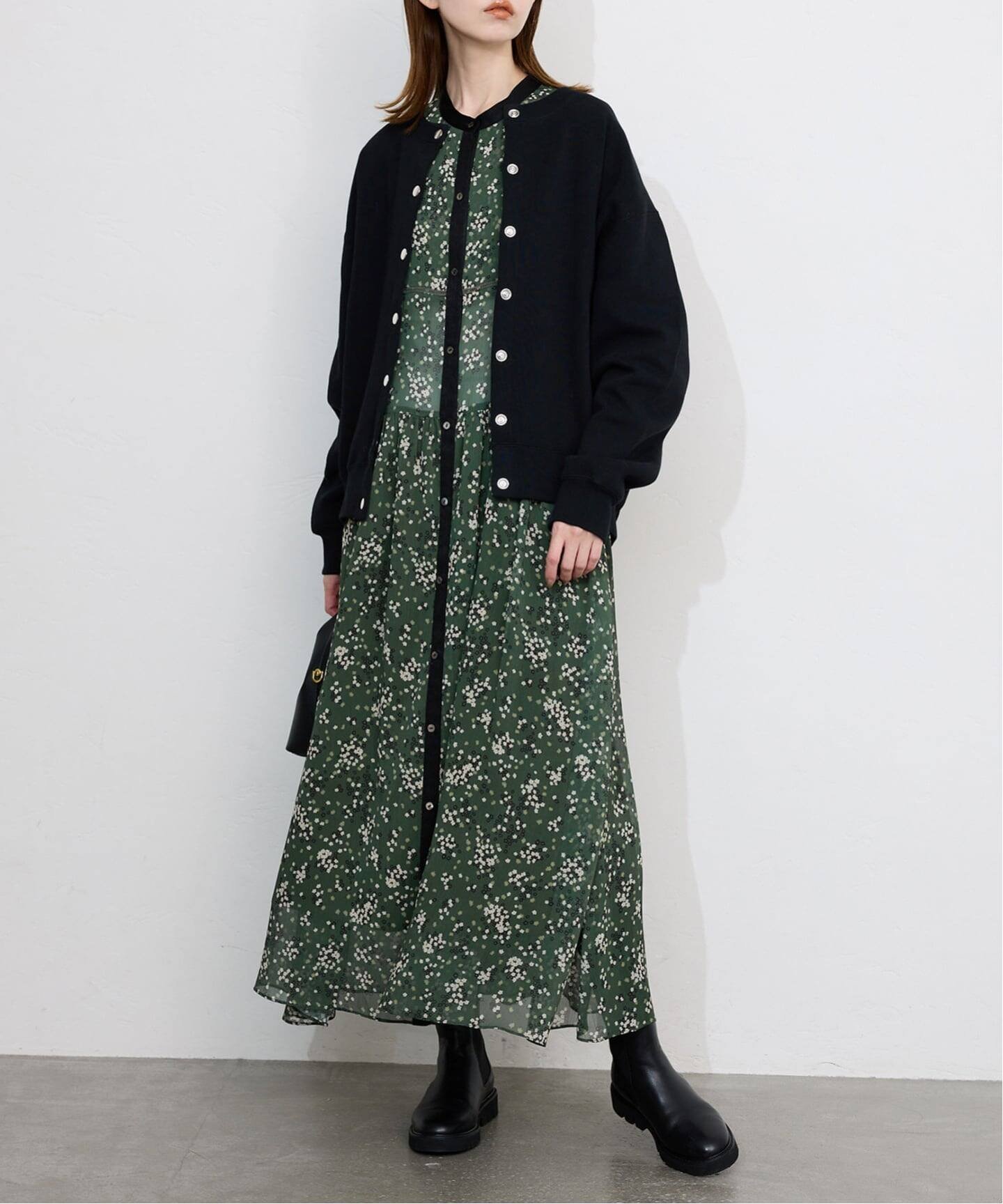 【スローブ イエナ/SLOBE IENA】のBicolor Flower ワンピース 人気、トレンドファッション・服の通販 founy(ファニー) 　ファッション　Fashion　レディースファッション　Fashion for Women　ワンピース　Dresses　2025年　2025　2025-2026秋冬・A/W　Autumn/Winter 2025–26 AW25–26　おすすめ　Recommended / Our Picks　インナー　Innerwear　カーディガン　Cardigan, Knitwear　タートルネック　Turtleneck, High Neck　パイピング　Piping, Trim Design　フレア　Flare, Flared　エレガント 上品　Elegant　A/W・秋冬　Autumn/Winter　 other-1|ID: prp329100004766120 ipo3291000000034508403
