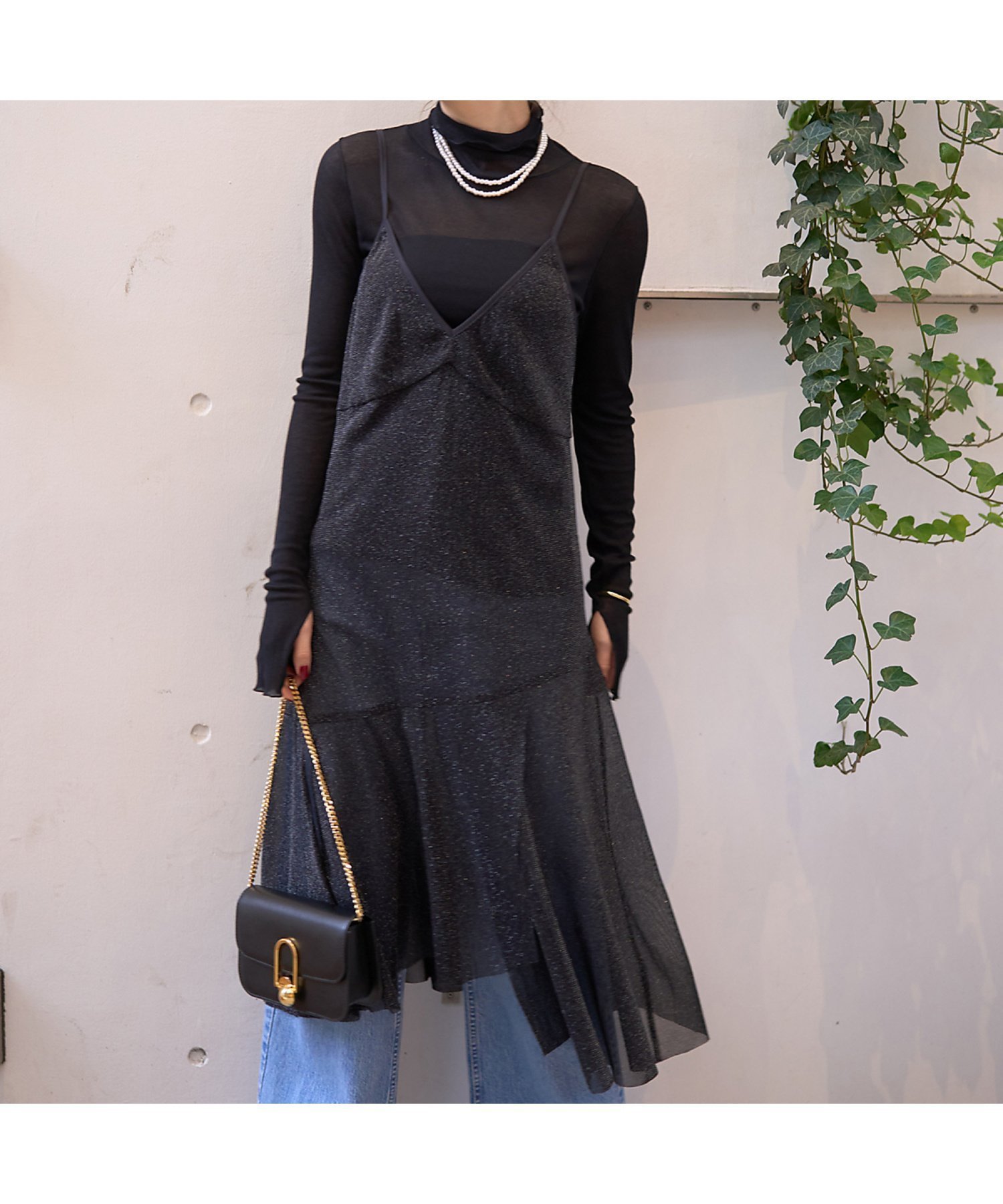 【ルージュヴィフラクレ/Rouge vif la cle】のシアーラメチュールキャミワンピース インテリア・キッズ・メンズ・レディースファッション・服の通販 founy(ファニー) 　ファッション　Fashion　レディースファッション　Fashion for Women　ワンピース　Dresses　キャミソールワンピース　Camisole Dresses　アクセサリー　Fashion Accessories　エアリー　Airy Texture　カーディガン　Cardigan, Knitwear　キャミソール　Camisole, Spaghetti Strap Top　シアー　Sheer, See-Through　ジャケット　Jacket, Outerwear　タートルネック　Turtleneck, High Neck　チュール　Tulip, Tulip Motif　フェミニン　Feminine, Girly　A/W・秋冬　Autumn/Winter　ブラック|ID: prp329100004766150 ipo3291000000034508642