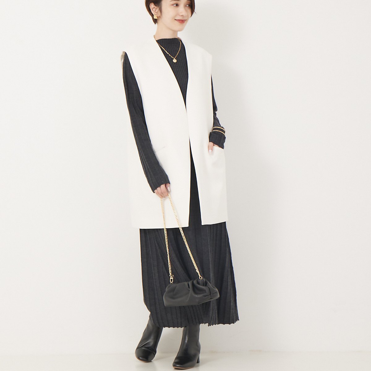 【ルージュヴィフラクレ/Rouge vif la cle】のワイドリブニットワンピース インテリア・キッズ・メンズ・レディースファッション・服の通販 founy(ファニー) 　ファッション　Fashion　レディースファッション　Fashion for Women　ワンピース　Dresses　ニットワンピース　Knit Dresses　おすすめ　Recommended / Our Picks　クラシック　Classic, Timeless Style　ジャケット　Jacket, Outerwear　フィット　Fit, Slim Fit　ブルゾン　Blouson, Bomber Jacket　ボトム　Bottoms, Lower Wear　ボトルネック　Bottle Neck, Mock Neck　ボーダー　Border, Stripe　ビジネス 仕事 通勤　Business / Work / Commuting　チャコールグレー|ID: prp329100004766220 ipo3291000000034509117