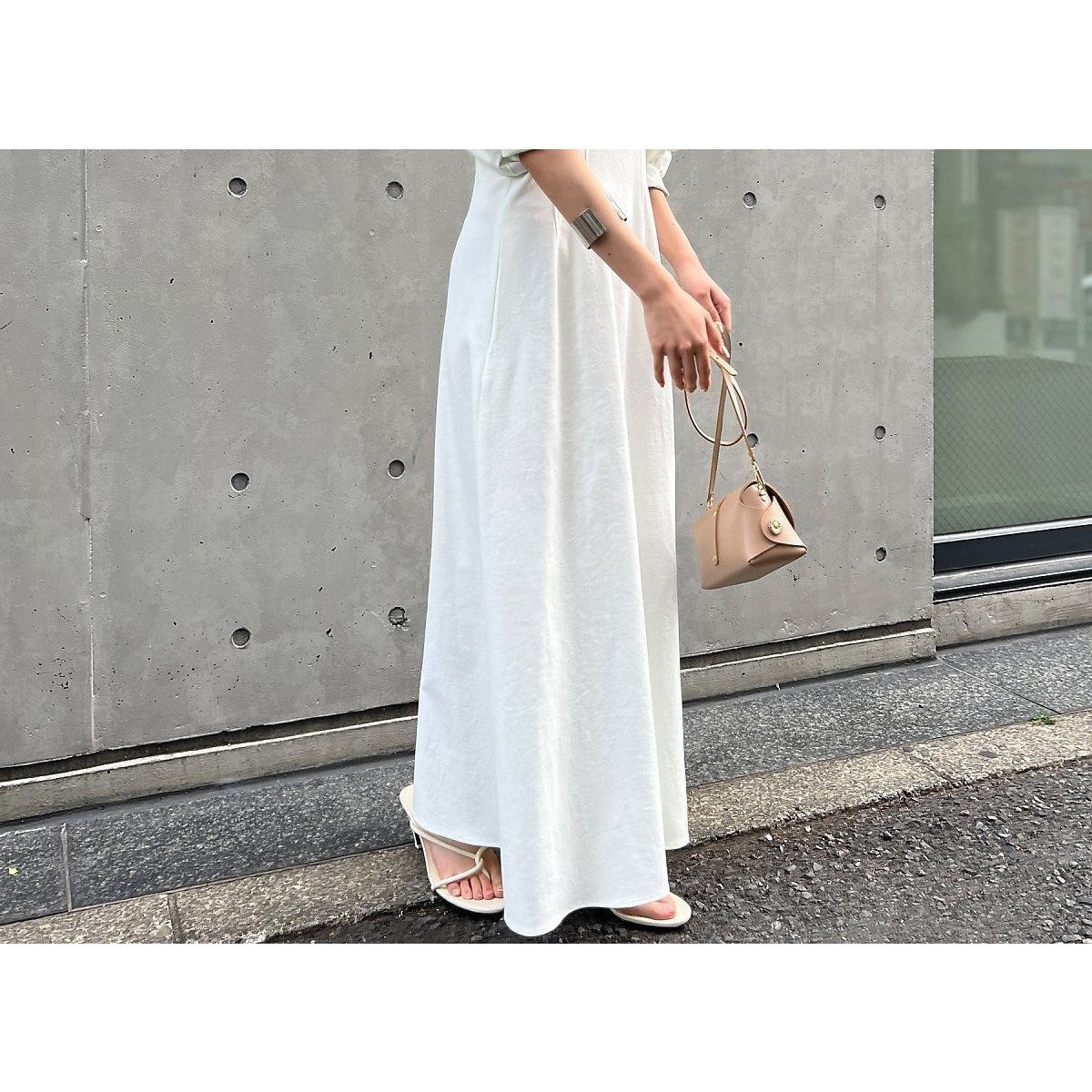 【ルージュヴィフラクレ/Rouge vif la cle】のシェルタリングワンピース インテリア・キッズ・メンズ・レディースファッション・服の通販 founy(ファニー) ファッション Fashion レディースファッション Fashion for Women ワンピース Dresses おすすめ Recommended / Our Picks アクセサリー Fashion Accessories シェイプ Shape, Slim Fit タンブラー Tumbler, Travel Mug ドレス Dress, One-Piece リネン Linen, Linen Fabric エレガント 上品 Elegant 吸水 Absorbent, Quick-Dry 夏 Summer 春 Spring S/S・春夏 SS, Spring/Summer, Warm Season アイボリー|ID: prp329100004766232 ipo3291000000034509196