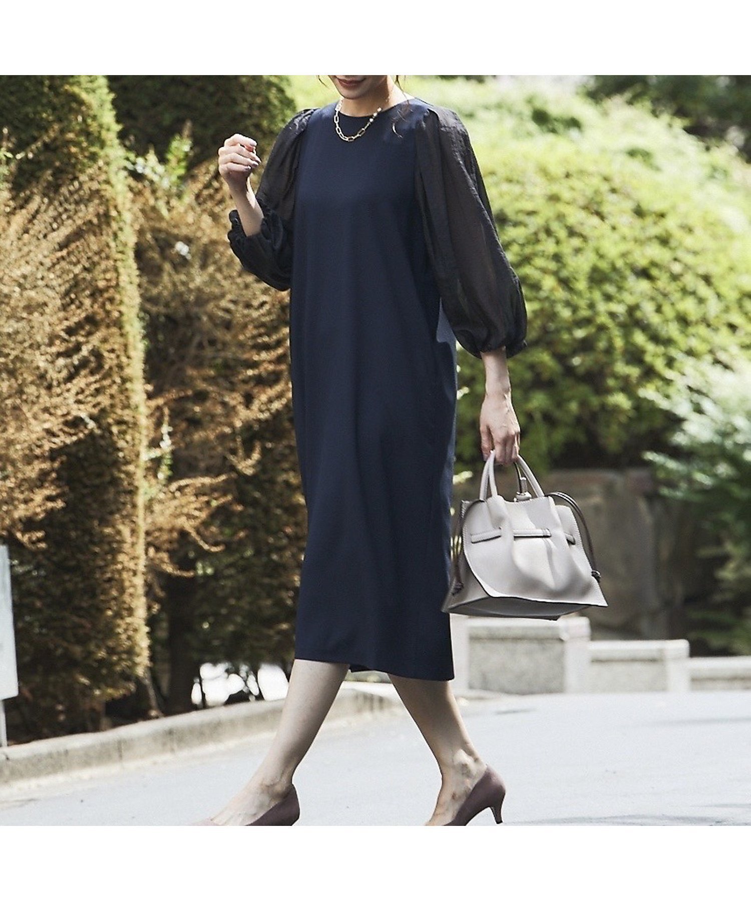 【アバハウスマヴィ/abahouse mavie】の【エニデイカセット】シアー袖切替ワンピース インテリア・キッズ・メンズ・レディースファッション・服の通販 founy(ファニー) 　ファッション　Fashion　レディースファッション　Fashion for Women　ワンピース　Dresses　シアー　Sheer, See-Through　シンプル　Simple, Minimal　ジャケット　Jacket, Outerwear　セレモニー　Ceremony　トレンド　Trend, Trending Now　人気　Popular, Best Seller　ビジネス 仕事 通勤　Business / Work / Commuting　切替　Switching, Contrast Panel　ネイビー|ID: prp329100004766243 ipo3291000000034509264