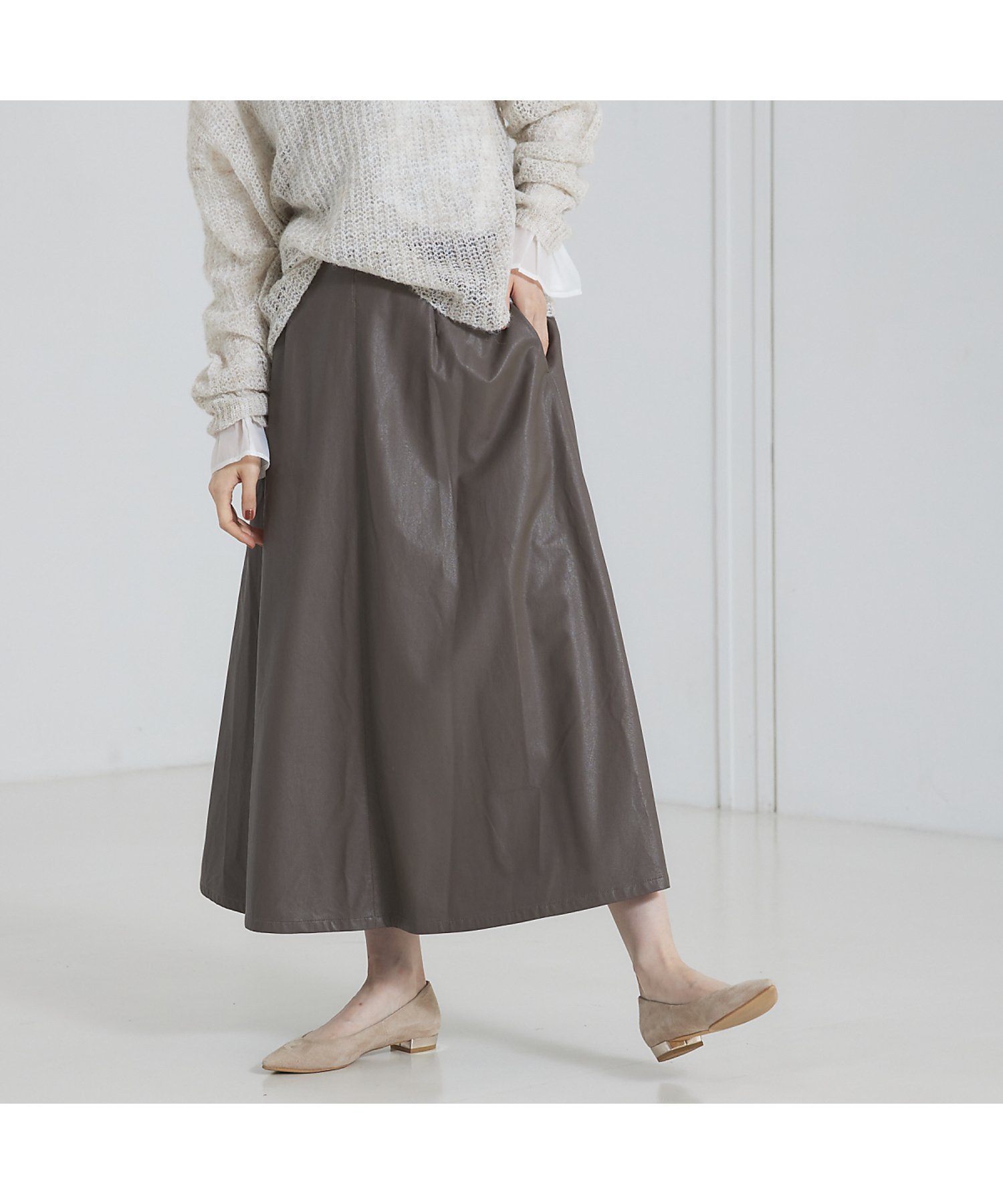 【アバハウスマヴィ/abahouse mavie】の【大人のいちまんワンピ】フェイクレザー2WAYジャンパースカート インテリア・キッズ・メンズ・レディースファッション・服の通販 founy(ファニー) 　ファッション　Fashion　レディースファッション　Fashion for Women　スカート　Skirts　ストレート　Straight, Straight Cut　フェイクレザー　Faux Leather, PU Leather　フレアースカート　Flared Skirt, A-Line Skirt　モカ|ID: prp329100004766252 ipo3291000000034509344