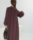 【アーバンリサーチ ロッソ/URBAN RESEARCH ROSSO】のハイネックギャザーサテンドレス 人気、トレンドファッション・服の通販 founy(ファニー) ファッション Fashion レディースファッション Fashion for Women ワンピース Dresses フォーマル・パーティードレス・結婚式用ドレス Elegant & Casual Dresses 2025年 2025 2025-2026秋冬・A/W Autumn/Winter 2025–26 AW25–26 冬 Winter / This Winter ギャザー Gathered, Ruffled サテン Satin, Glossy Fabric ドレス Dress, One-Piece ハイネック High Neck, Mock Neck ピーチ Peach, Soft Touch フェミニン Feminine, Girly リボン Ribbon, Bow エレガント 上品 Elegant A/W・秋冬 Autumn/Winter thumbnail ボルドー|ID: prp329100004766306 ipo3291000000034509700