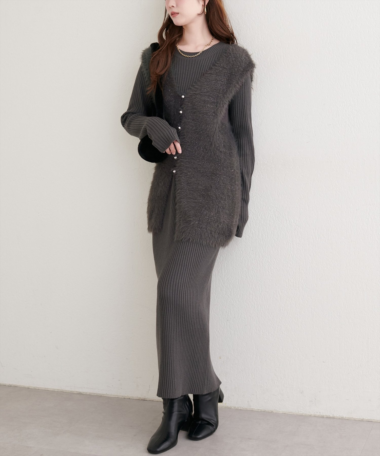 【ナチュラルクチュール/natural couture】のosono ラメフェザーニットベスト×リブワンピース 人気、トレンドファッション・服の通販 founy(ファニー) ファッション Fashion レディースファッション Fashion for Women アウター Coat / Outerwear Collection アクセサリー Fashion Accessories キャップ Cap, Baseball Cap スニーカー Sneakers, Trainers セットアップ Set-Up, Coordinated Outfit ダウン Down, Puffer デコルテ Décolleté, Neckline デニム Denim, Jeans Material トレンド Trend, Trending Now パール Pearl, Pearl Accent フィット Fit, Slim Fit フェザー Feather, Feather Detail ベスト Vest, Waistcoat ワイド Wide, Wide Fit 再入荷 Restock / Back in Stock おすすめ Recommended / Our Picks エレガント 上品 Elegant 2025年 2025 2025-2026秋冬・A/W Autumn/Winter 2025–26 AW25–26 other-1|ID: prp329100004766370 ipo3291000000034861223