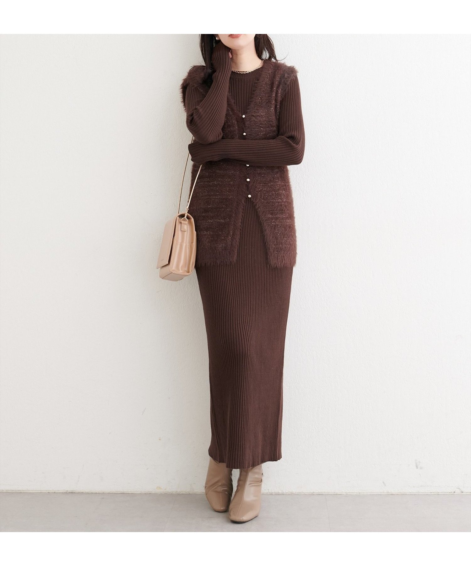 【ナチュラルクチュール/natural couture】のosono ラメフェザーニットベスト×リブワンピース インテリア・キッズ・メンズ・レディースファッション・服の通販 founy(ファニー) ファッション Fashion レディースファッション Fashion for Women アウター Coat / Outerwear Collection アクセサリー Fashion Accessories キャップ Cap, Baseball Cap スニーカー Sneakers, Trainers セットアップ Set-Up, Coordinated Outfit ダウン Down, Puffer デコルテ Décolleté, Neckline デニム Denim, Jeans Material トレンド Trend, Trending Now パール Pearl, Pearl Accent フィット Fit, Slim Fit フェザー Feather, Feather Detail ベスト Vest, Waistcoat ワイド Wide, Wide Fit 再入荷 Restock / Back in Stock おすすめ Recommended / Our Picks エレガント 上品 Elegant 2025年 2025 2025-2026秋冬・A/W Autumn/Winter 2025–26 AW25–26 ブラウン|ID: prp329100004766370 ipo3291000000034861229