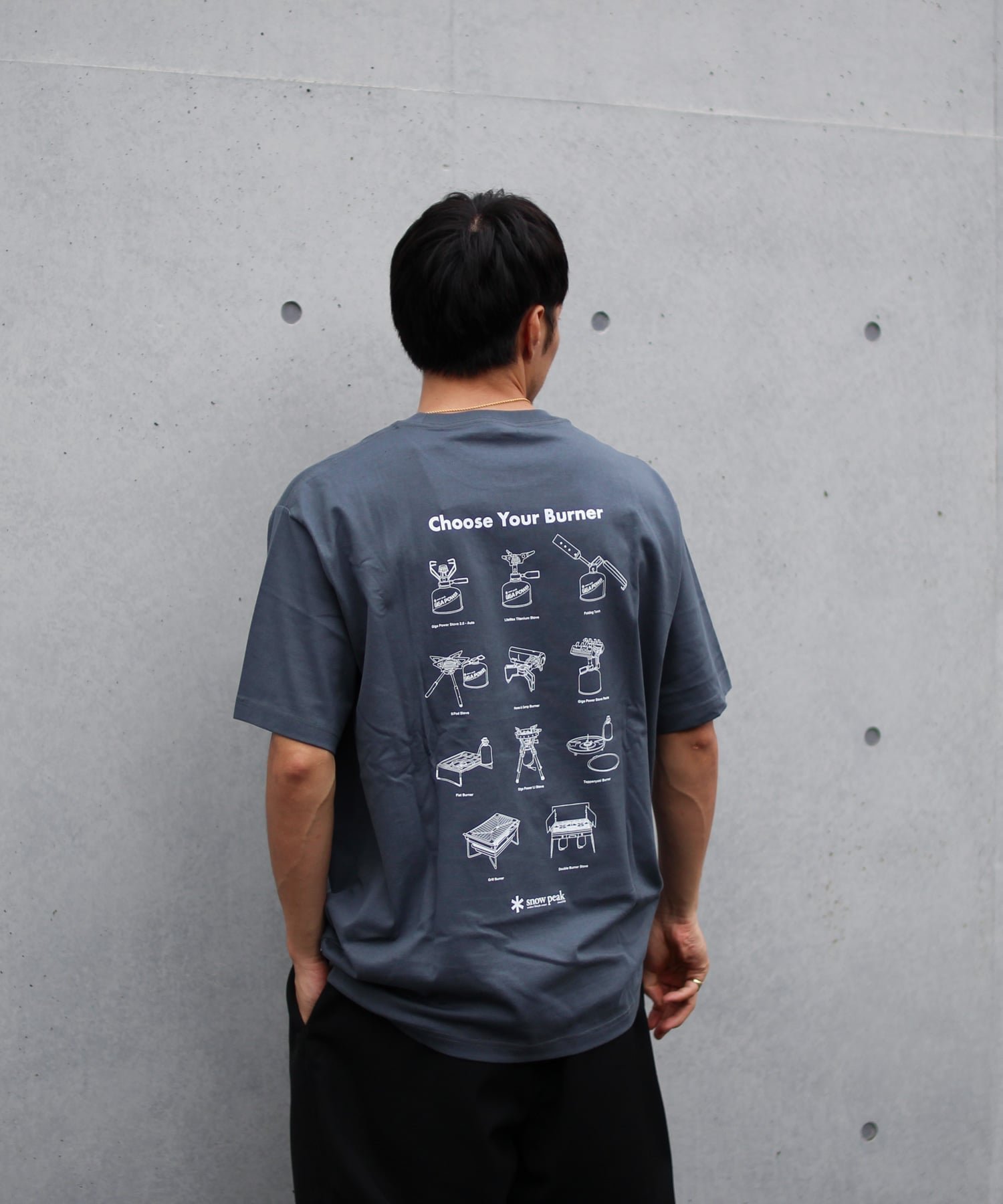 【スノーピーク/SNOW PEAK】のChoose Your Burner T Shirt インテリア・キッズ・メンズ・レディースファッション・服の通販 founy(ファニー) ファッション Fashion レディースファッション Fashion for Women トップス・カットソー Cut & Sew Tops シャツ・ブラウス・オフィスカジュアル Elegant Blouses & Button-Ups ロングTシャツ・Tシャツ Longline T-Shirts & Tees イラスト Illustration 秋 Autumn グラフィック Graphic, Graphic Design シンプル Simple, Minimal スマート Smart, Elegant なめらか Smooth, Silky Texture プリント Print, Printed Pattern ベーシック Basic, Essential モチーフ Motif, Design Theme ユニセックス Unisex, Genderless レギュラー Regular, Standard Fit 2025年 2025 2025-2026秋冬・A/W Autumn/Winter 2025–26 AW25–26 CHARCOAL|ID: prp329100004766435 ipo3291000000035032914