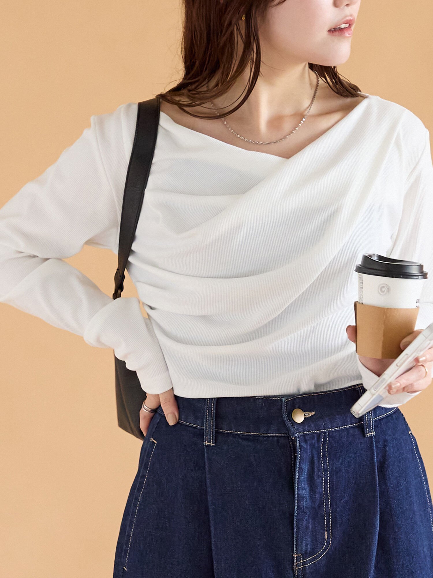 【エヘカソポ/ehka sopo】のドレープカットソー インテリア・キッズ・メンズ・レディースファッション・服の通販 founy(ファニー) 　ファッション　Fashion　レディースファッション　Fashion for Women　トップス・カットソー　Cut & Sew Tops　カットソー・ベーシックTシャツ　Cut-and-Sewn Tops / Stretch Tees & Basics　おすすめ　Recommended / Our Picks　アクセサリー　Fashion Accessories　カットソー　Cut and Sewn Top　ドレープ　Drape, Draping Fabric　フィット　Fit, Slim Fit　オフホワイト|ID: prp329100004766820 ipo3291000000034577319