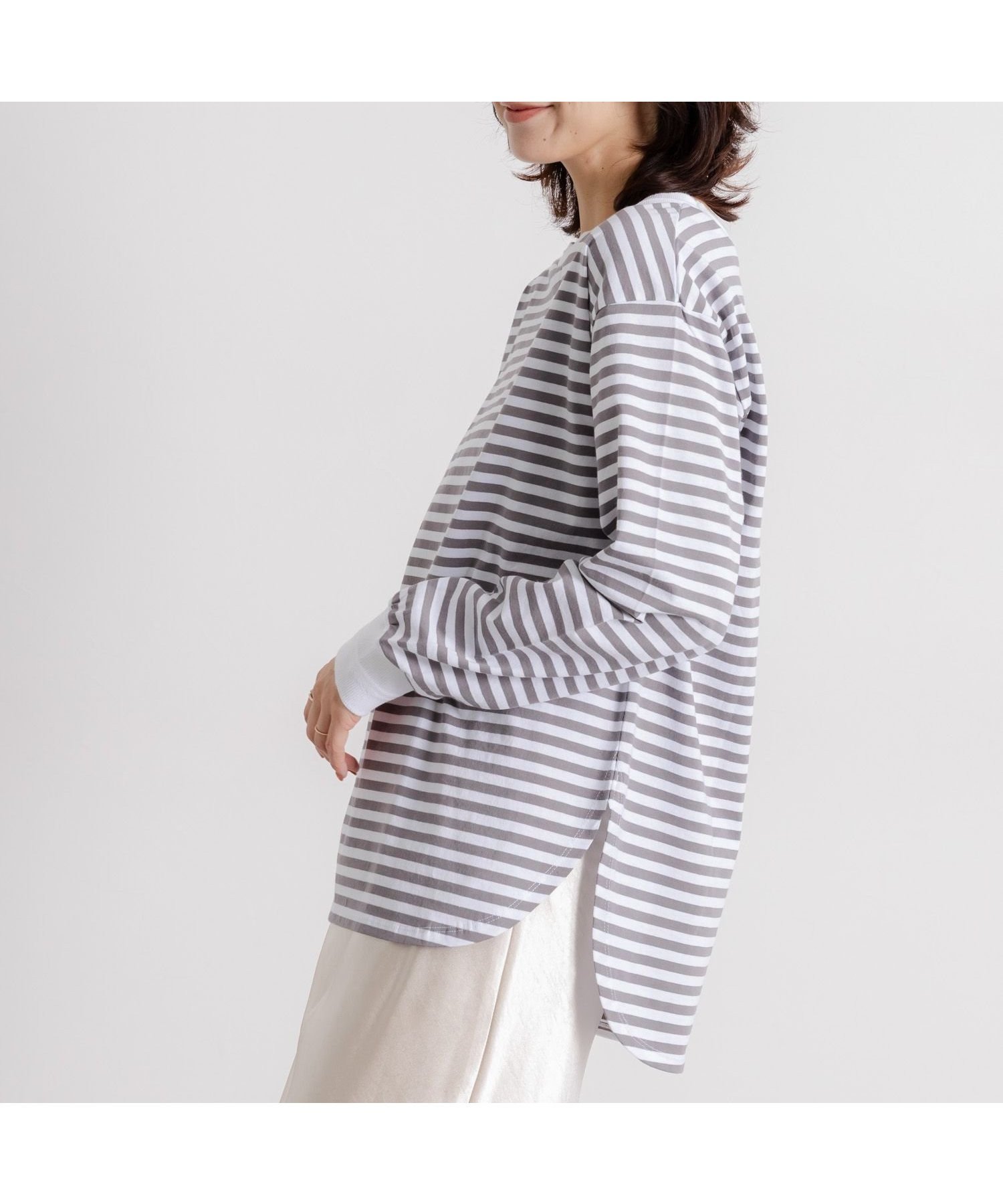 【スタディオ クリップ/studio CLIP】のアソートラウンドヘムロングスリーブTシャツ インテリア・キッズ・メンズ・レディースファッション・服の通販 founy(ファニー) ファッション Fashion レディースファッション Fashion for Women トップス・カットソー Cut & Sew Tops シャツ・ブラウス・オフィスカジュアル Elegant Blouses & Button-Ups ロングTシャツ・Tシャツ Longline T-Shirts & Tees おすすめ Recommended / Our Picks インナー Innerwear カットソー Cut and Sewn Top カーディガン Cardigan, Knitwear シリコン Silicone, Silicone Material シンプル Simple, Minimal スウェット / スエット Sweatshirt, Sweatwear スリーブ Sleeve, Long Sleeve / Short Sleeve ベスト Vest, Waistcoat ボーダー Border, Stripe ロング Long, Long-Length グレーボーダー02|ID: prp329100004766824 ipo3291000000034595964