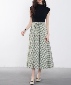 【セゾンドパピヨン/SAISON DE PAPILLON】のニットトップスとチェック柄スカートのドッキングワンピース 人気、トレンドファッション・服の通販 founy(ファニー) ファッション Fashion レディースファッション Fashion for Women スカート Skirts おすすめ Recommended / Our Picks カットソー Cut and Sewn Top スリーブ Sleeve, Long Sleeve / Short Sleeve チェック Check, Plaid, Tartan ドッキング Docking, Mixed Material ノースリーブ Sleeveless, No-Sleeve フレア Flare, Flared フレンチ French, French Style ロング Long, Long-Length エレガント 上品 Elegant 夏 Summer |ID:prp329100004766922